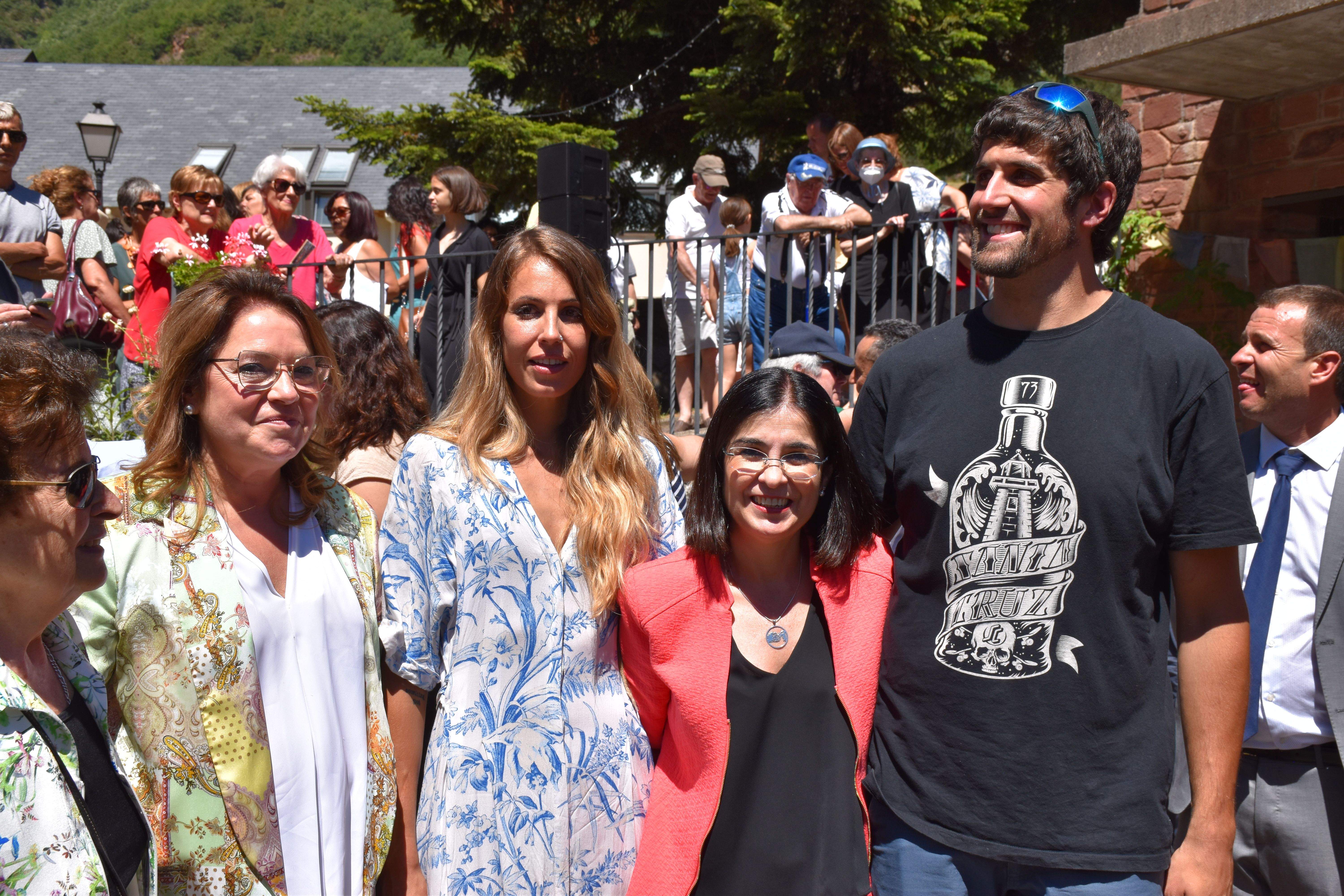 Carolina Darias viaja a Plan para entregar al médico rural Guillermo Bernués la Orden al Mérito Civil del Ministerio de Sanidad (3)