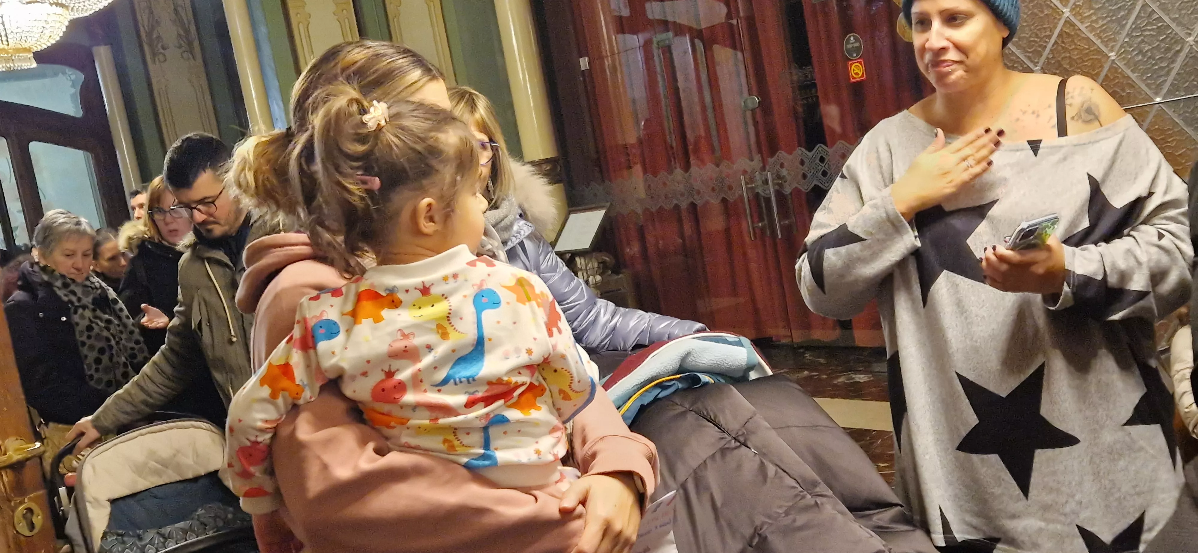 Los Pajes de los Reyes Magos han recogido las cartas de niñas y niños. Foto Myriam Martínez 
