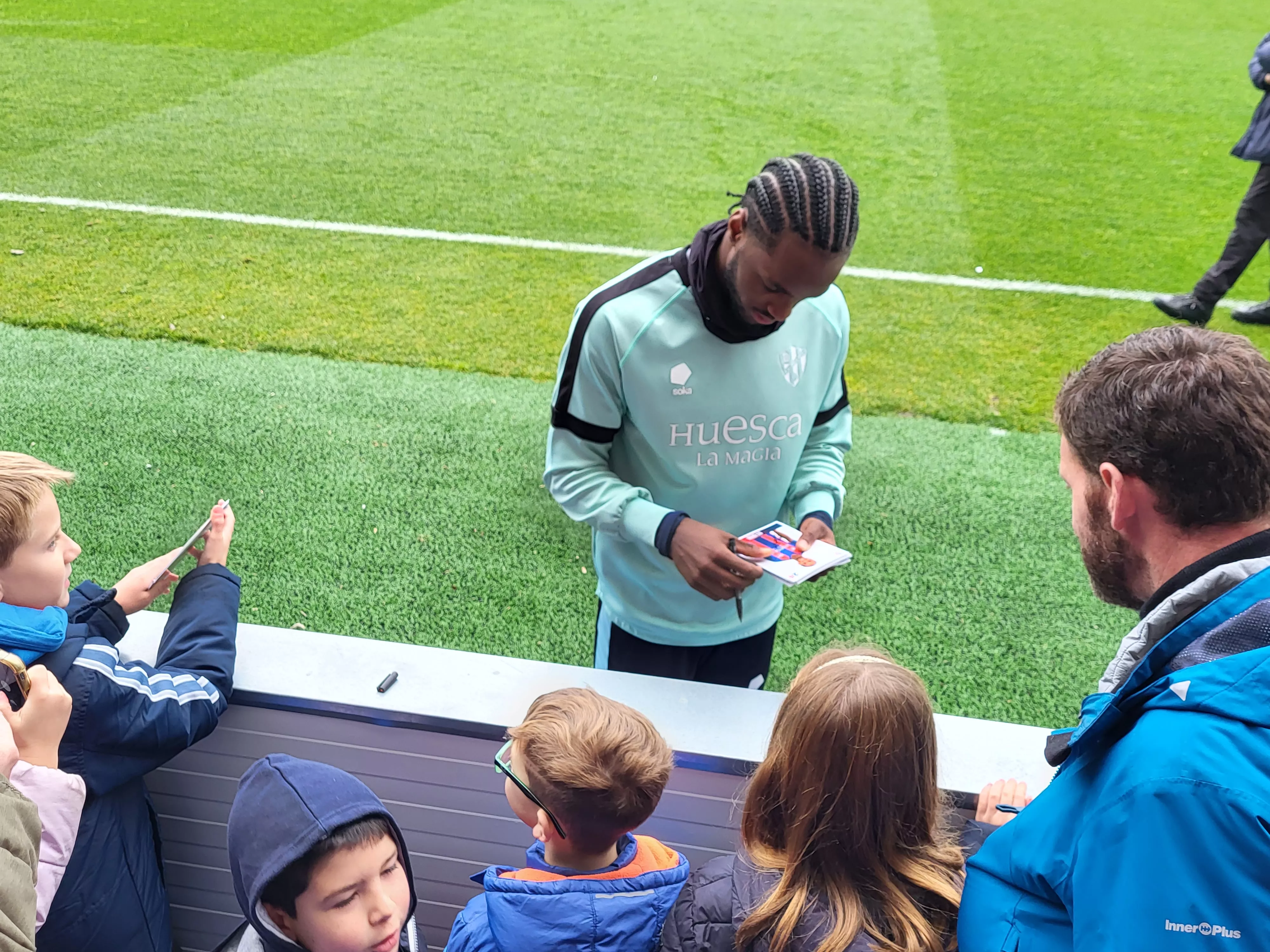Entrenamiento del Huesca a puerta abierta de este miércoles. Foto: A. Mora