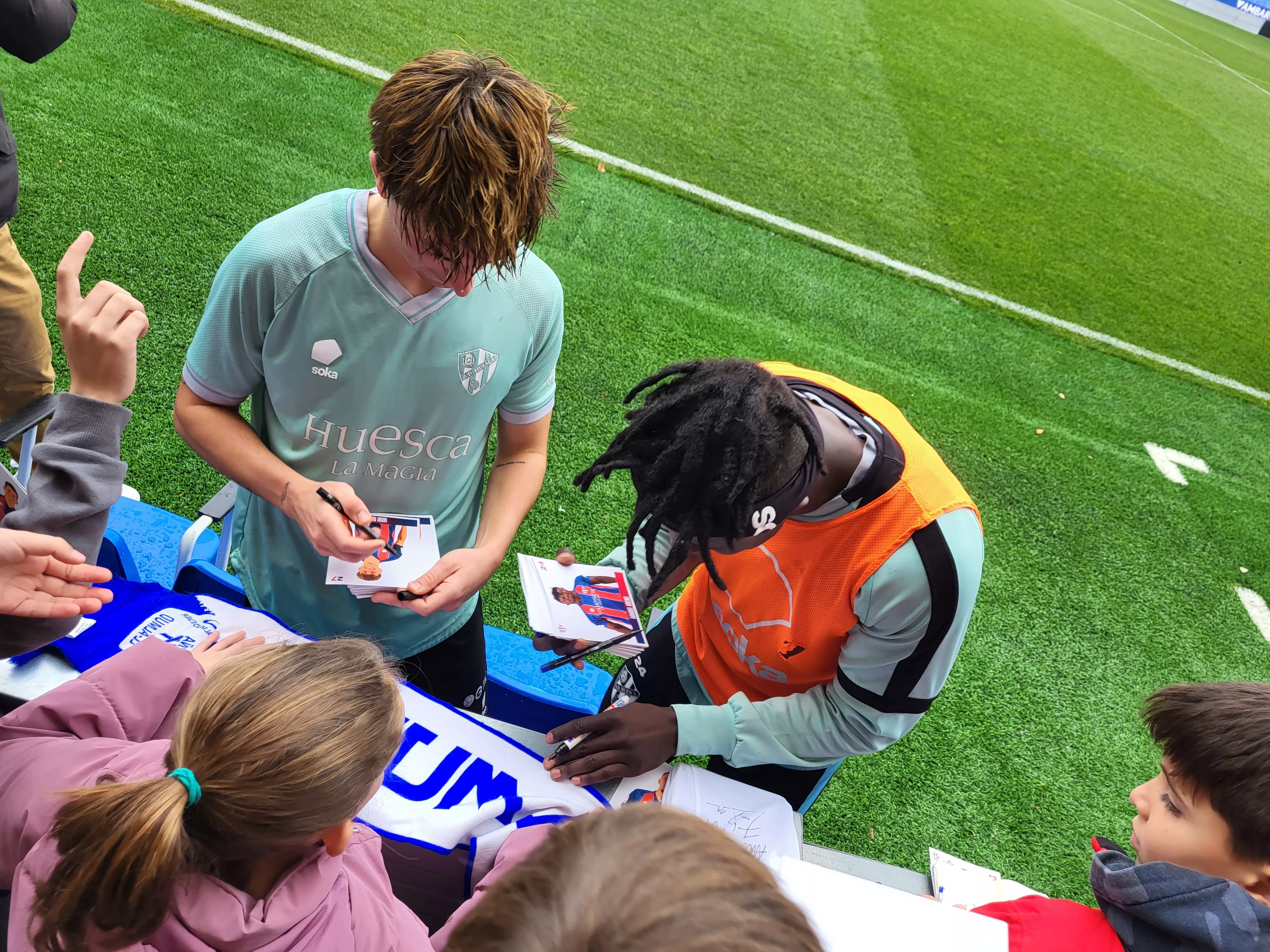 Entrenamiento del Huesca a puerta abierta de este miércoles. Foto: A. Mora
