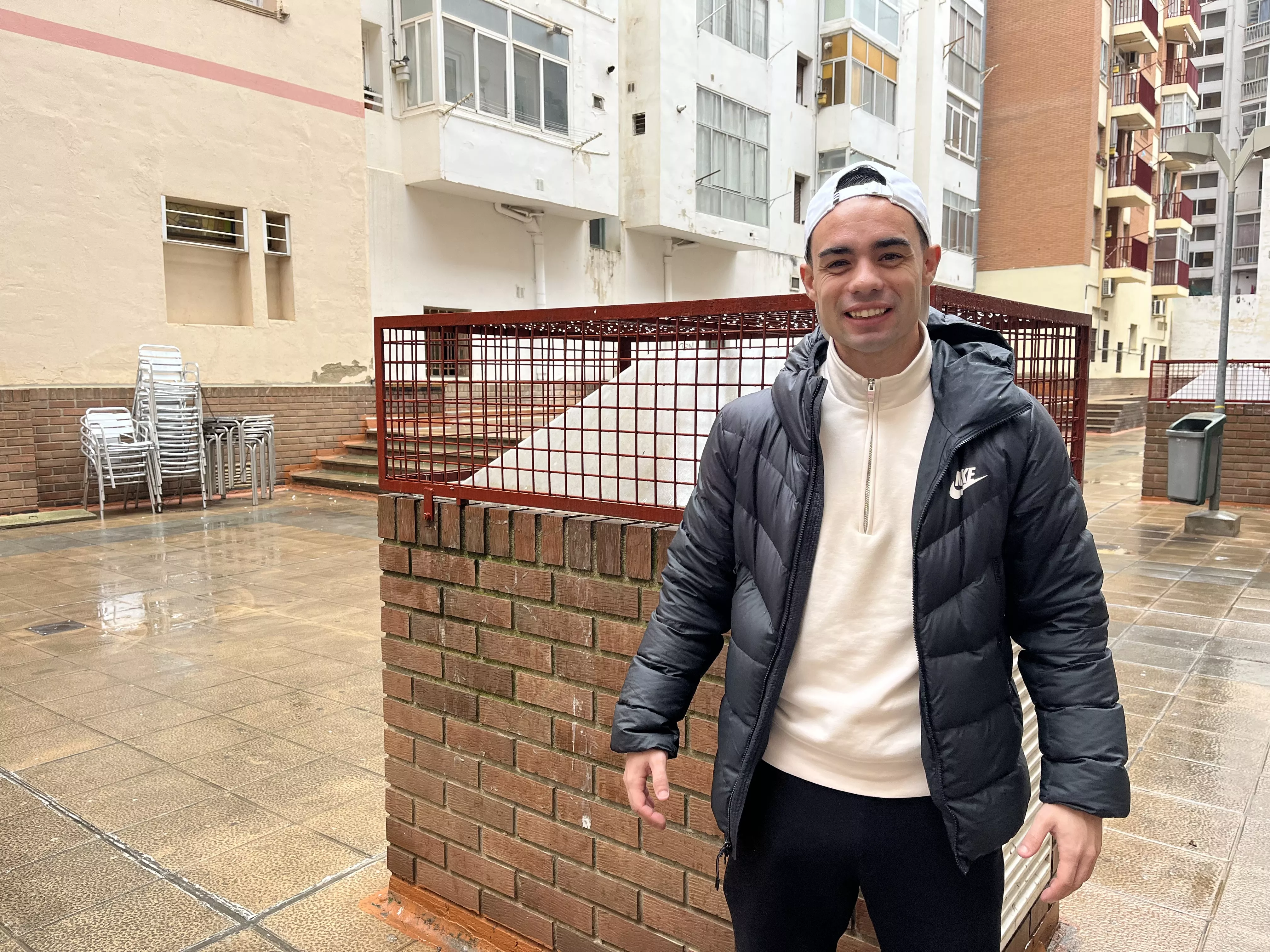 Pablo Gállego, en su barrio, este miércoles en Huesca. Foto: Adrián Mora