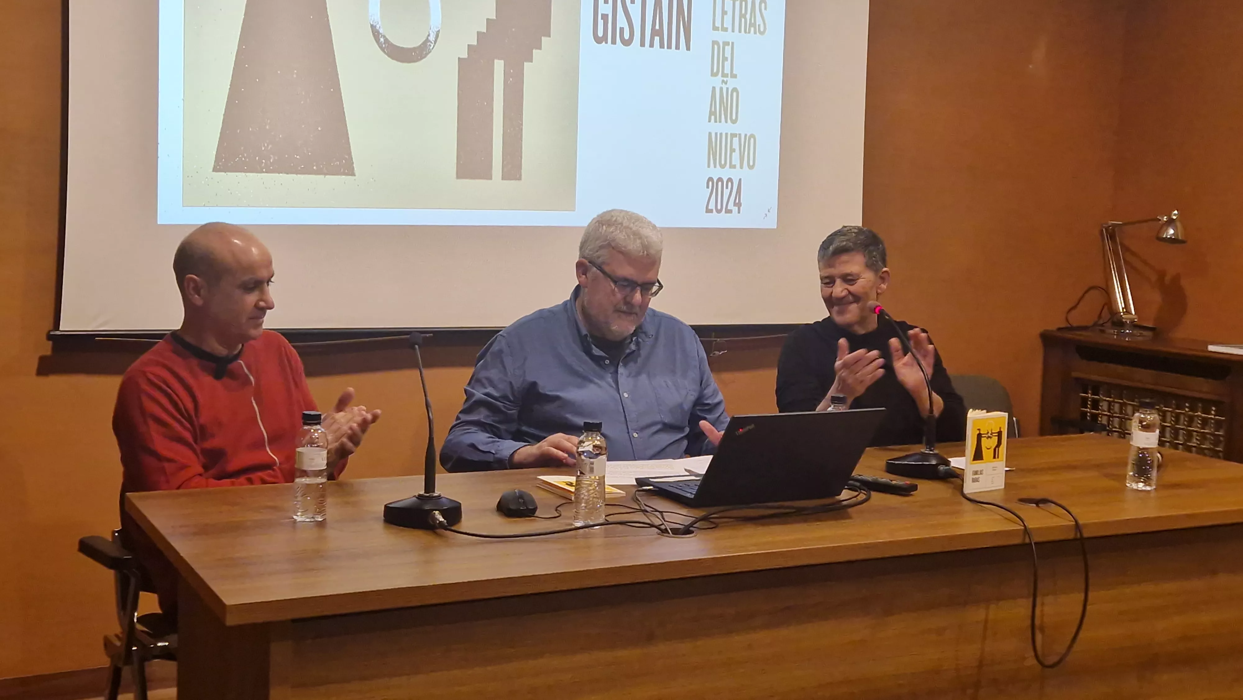 Presentación del libro Familias raras. Foto Myriam Martínez