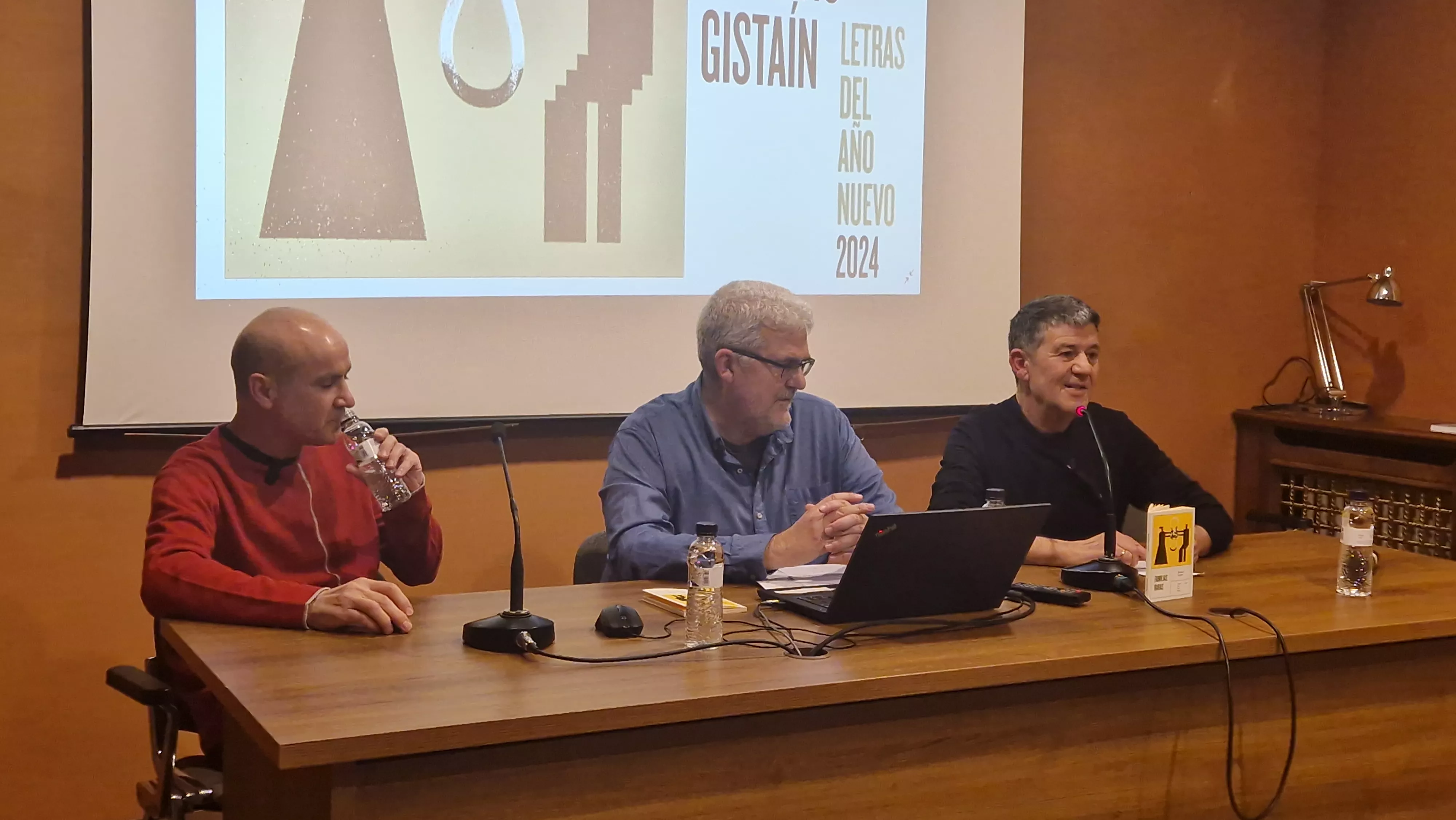 Presentación del libro Familias raras. Foto Myriam Martínez