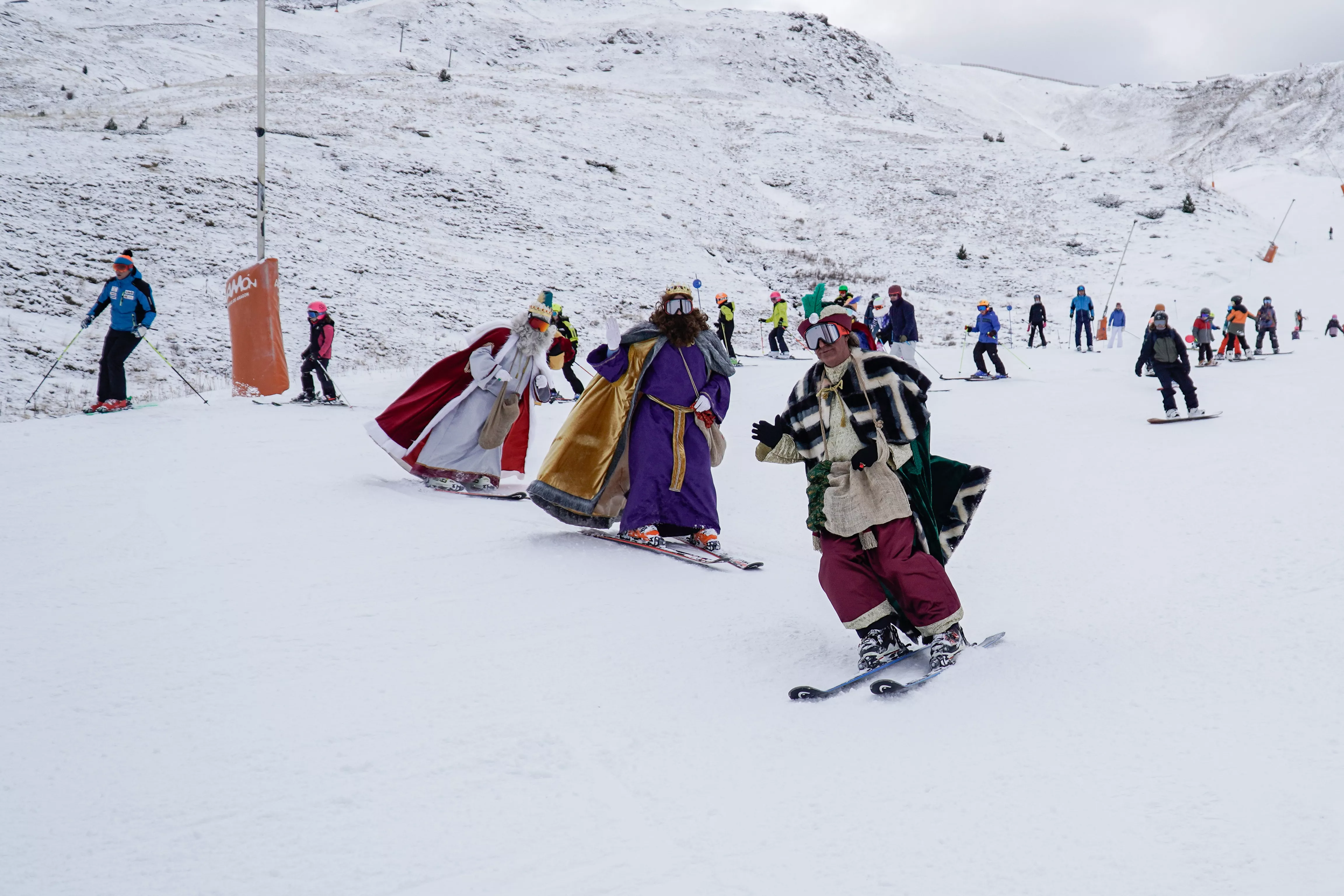 Los Reyes Magos en su visita a Cerler.