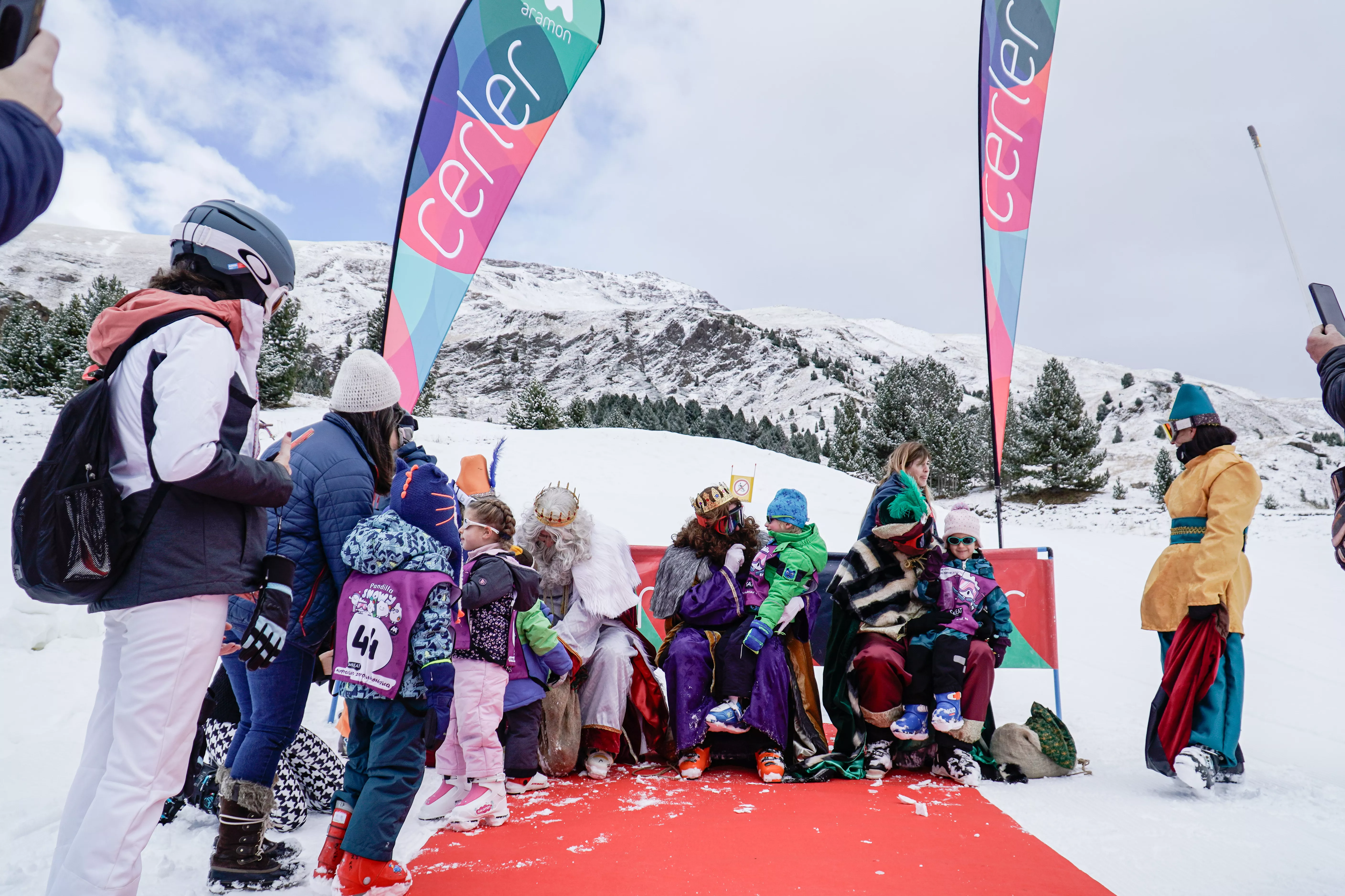 Los Reyes Magos en su visita a Cerler.