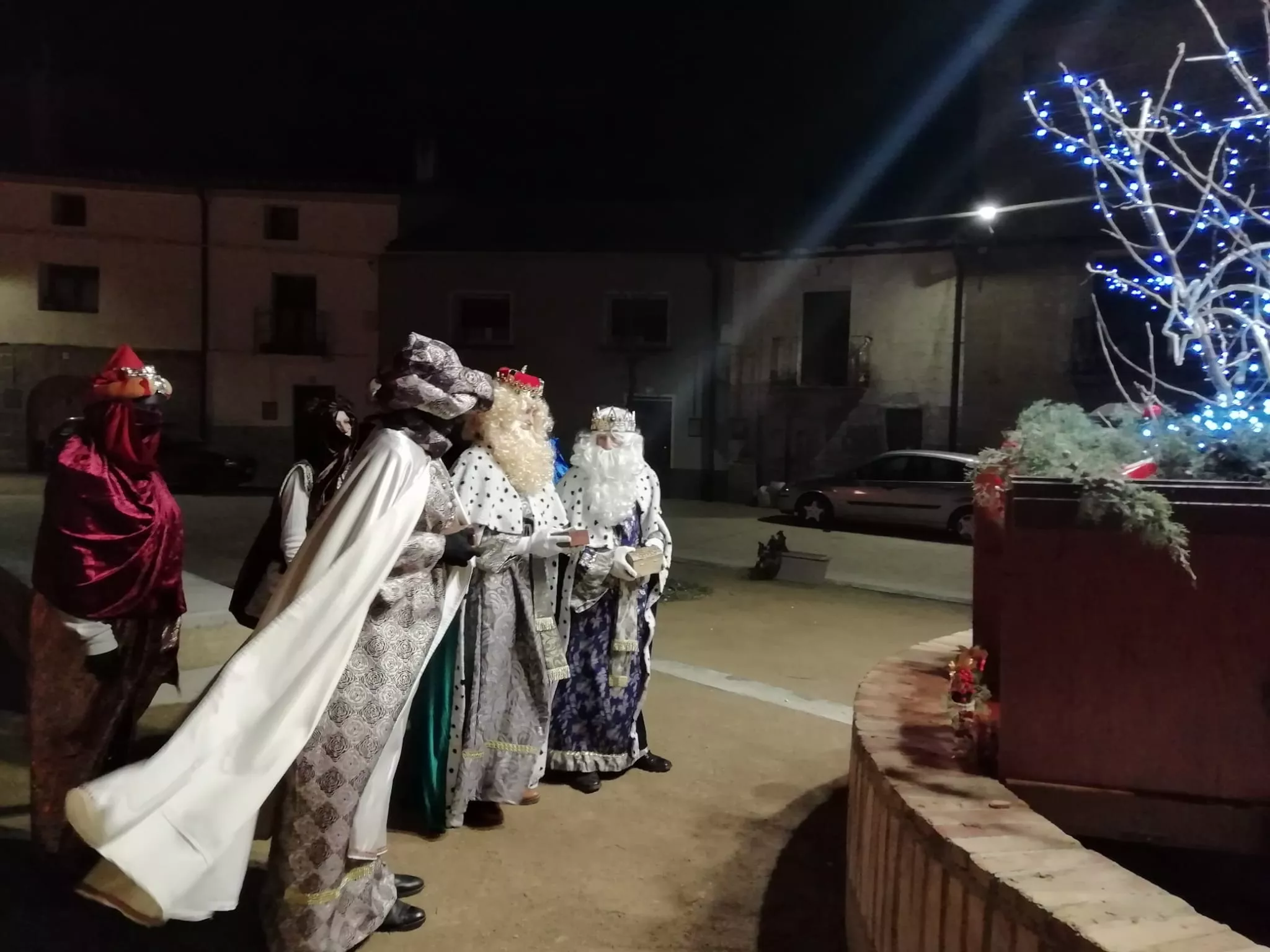 Los Reyes Magos en el municipio de Biscarrués. Fotos Lola Giménez