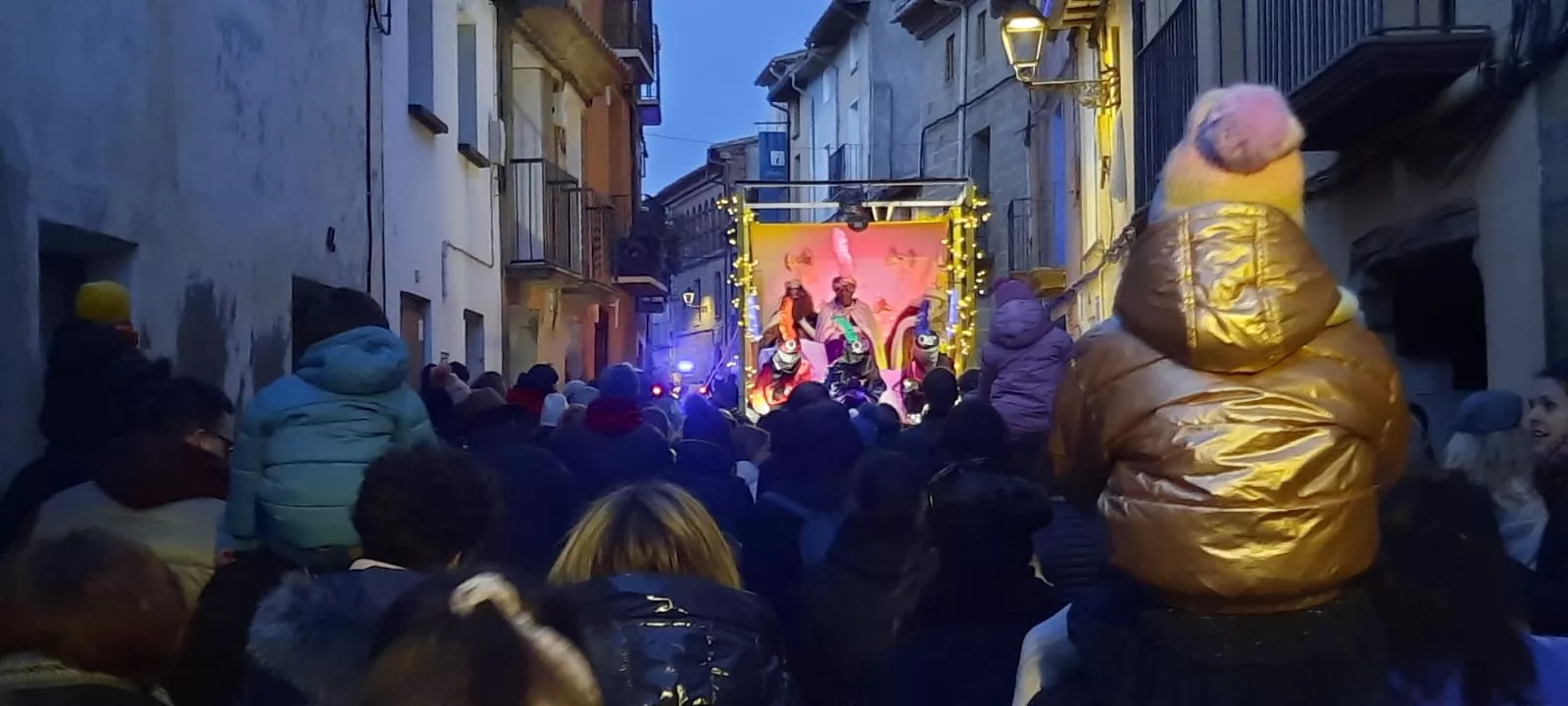 Los Reyes Magos en Ayerbe.