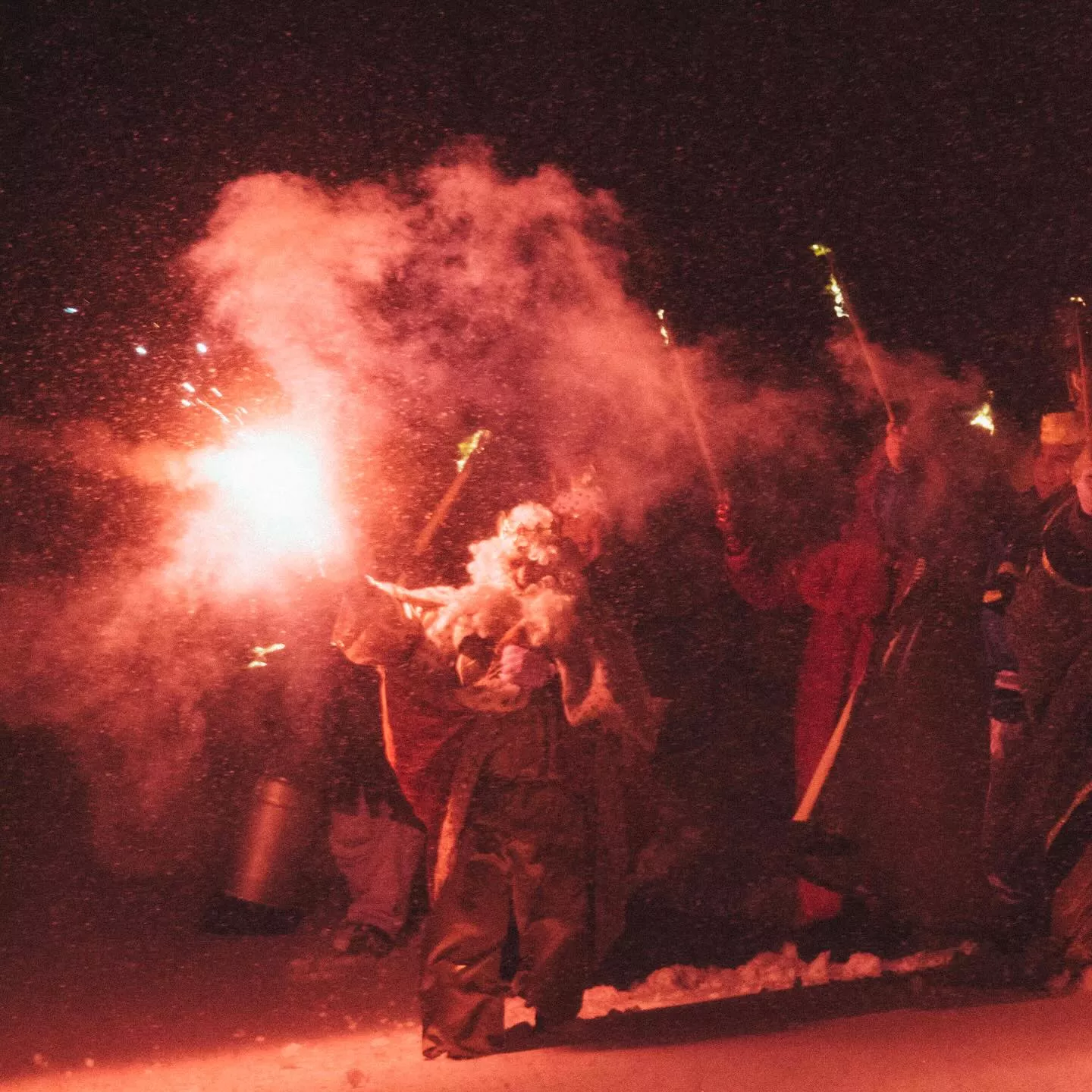 Los Reyes Magos han llegado con la nieve como regalo a Candanchú.