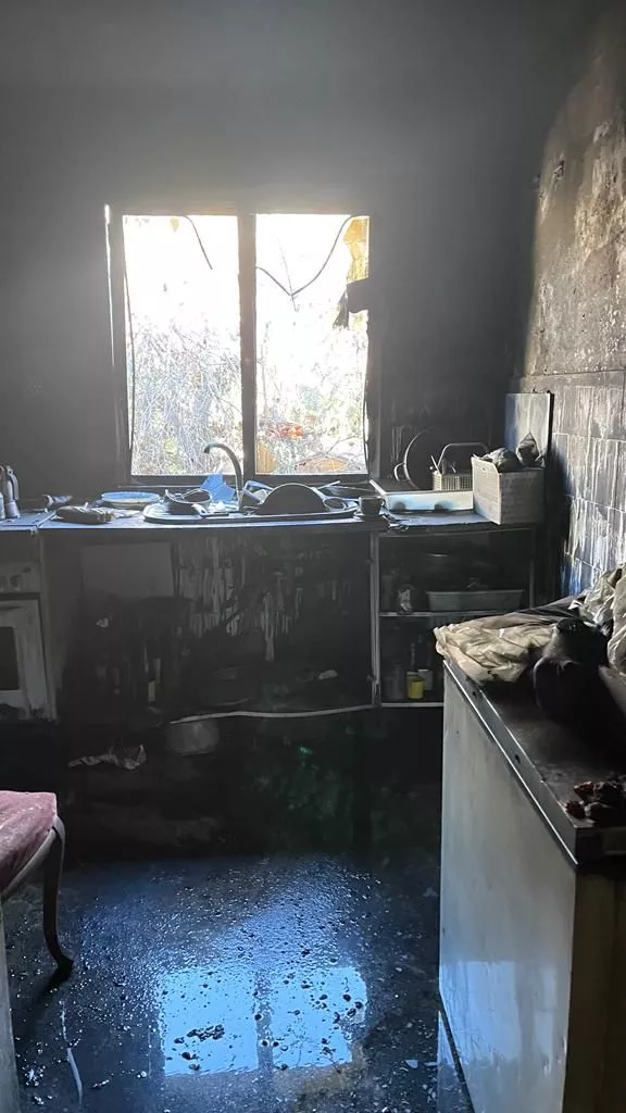  Se incendia una vivienda del poblado del Camino de Jara en Huesca.