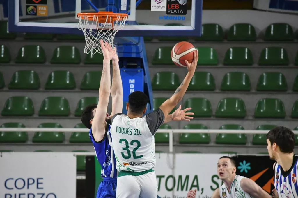 Isaac Nogués, el mejor de Lobe Huesca La Magia esta tarde-noche nefasta en La Roda