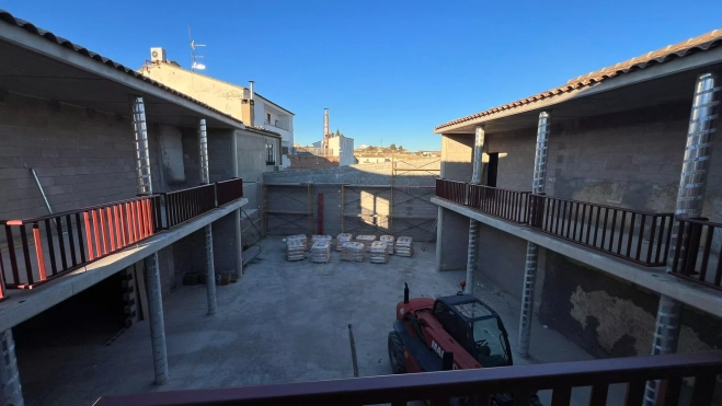 b75e42d3 c9ea 4405 b75f 86769f03551a