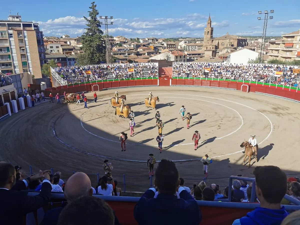 Corrida en la plaza de toros de Barbastro.