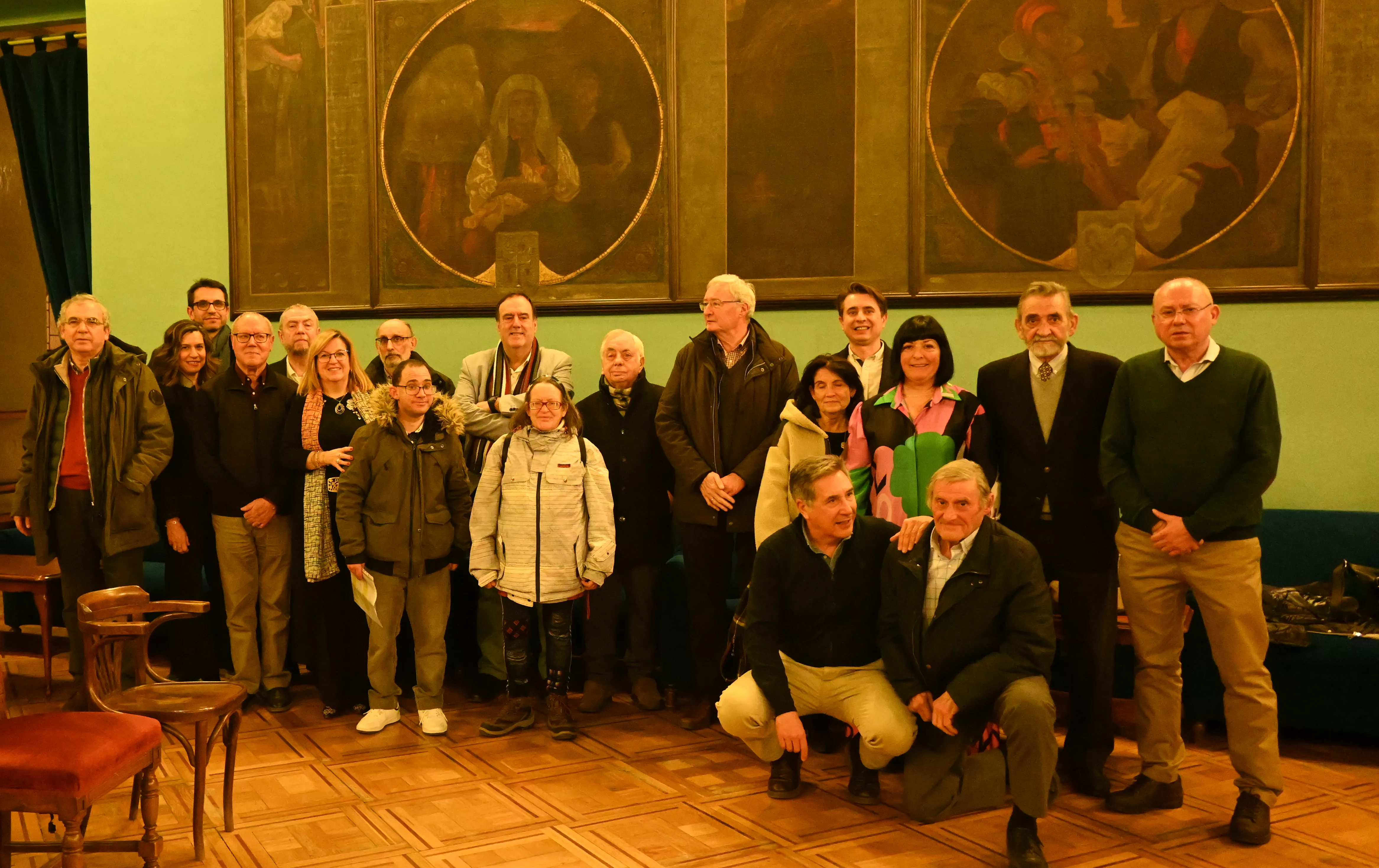 Foto de familia del homenaje a Macario Olivera. Foto Carlos Jalle Foto de familia del homenaje a Macario Olivera. Foto Carlos Jalle