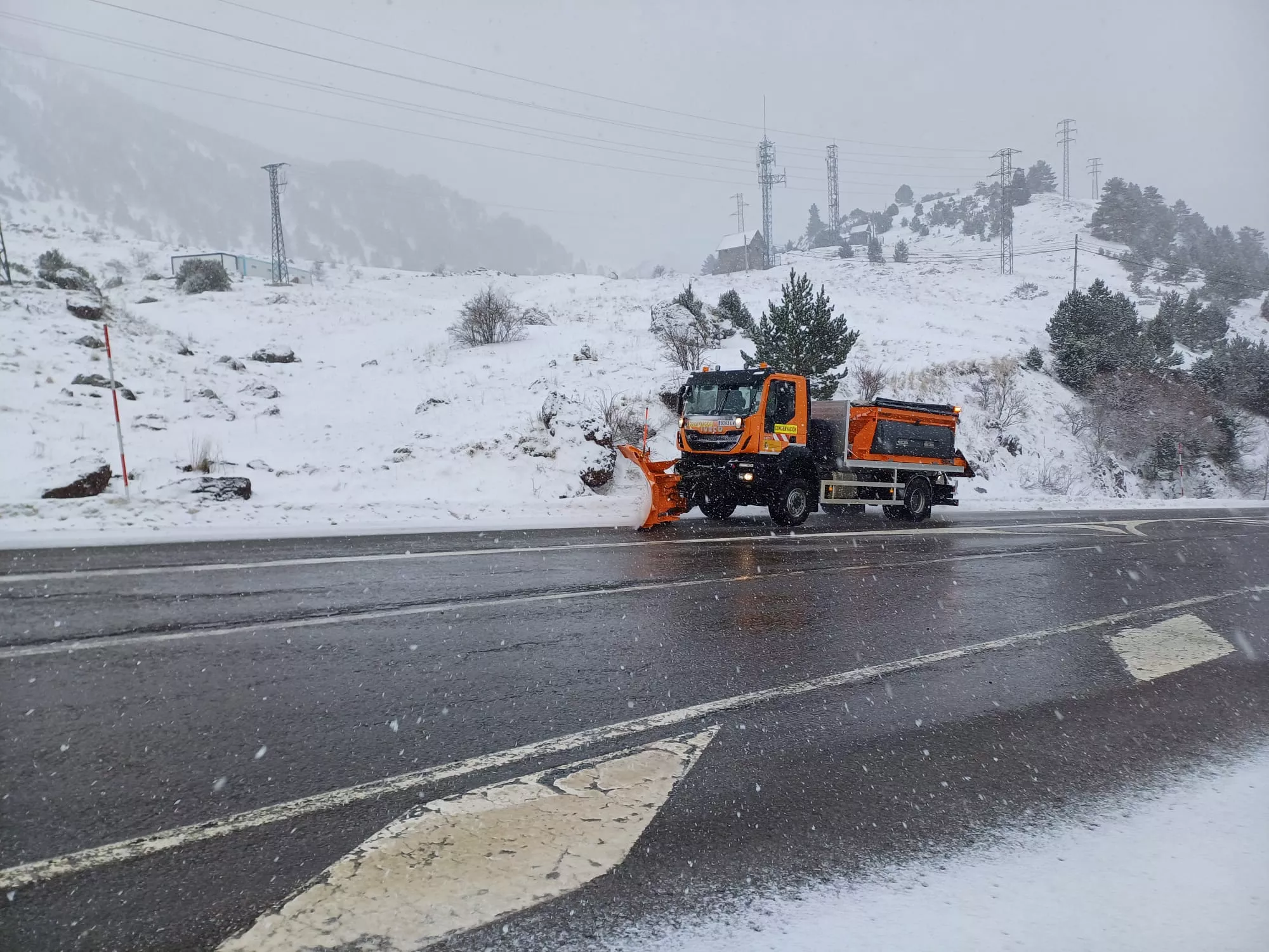 Remite el temporal de nieve en Huesca.