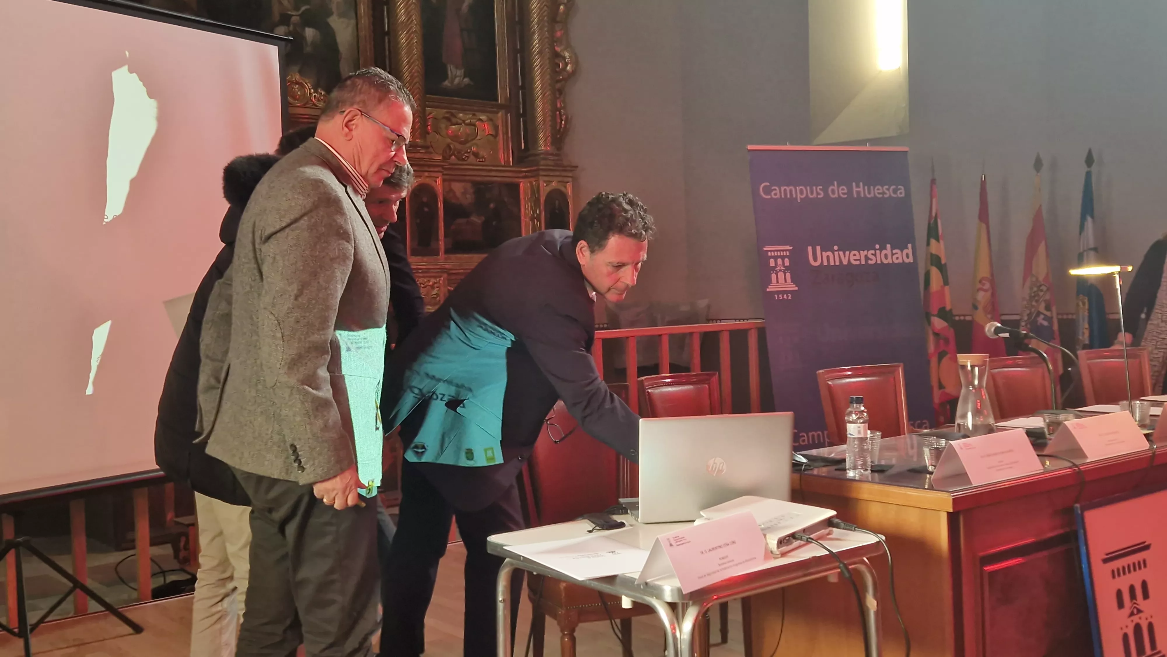 Inicio del quinto máster de medicina de urgencia y rescate de montaña. Foto Myriam Martínez