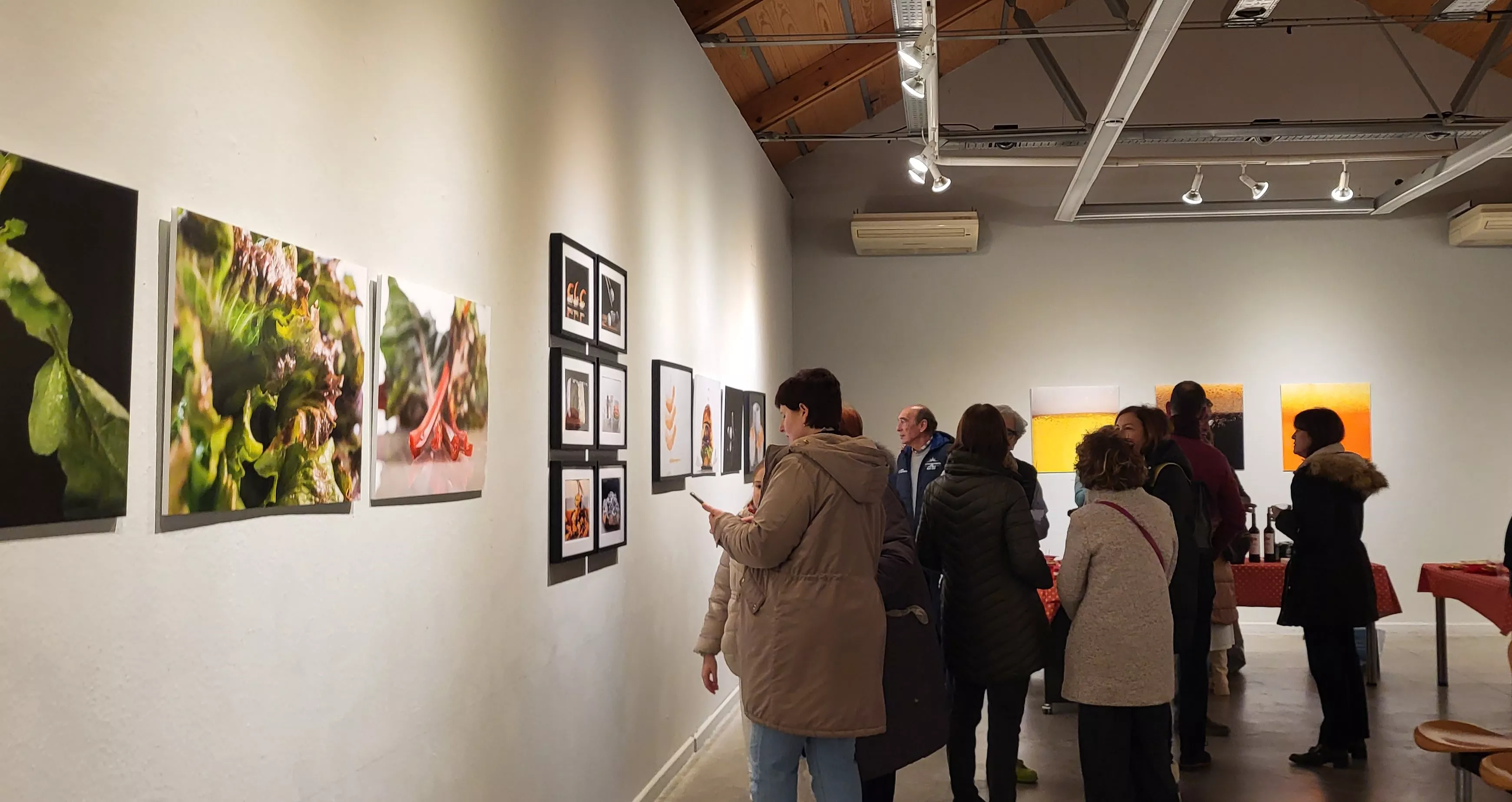 Inauguración de la exposición de Beatriz López en el Centro Cultural Manuel Benito Moliner de Huesca. Foto Mercedes Manterola