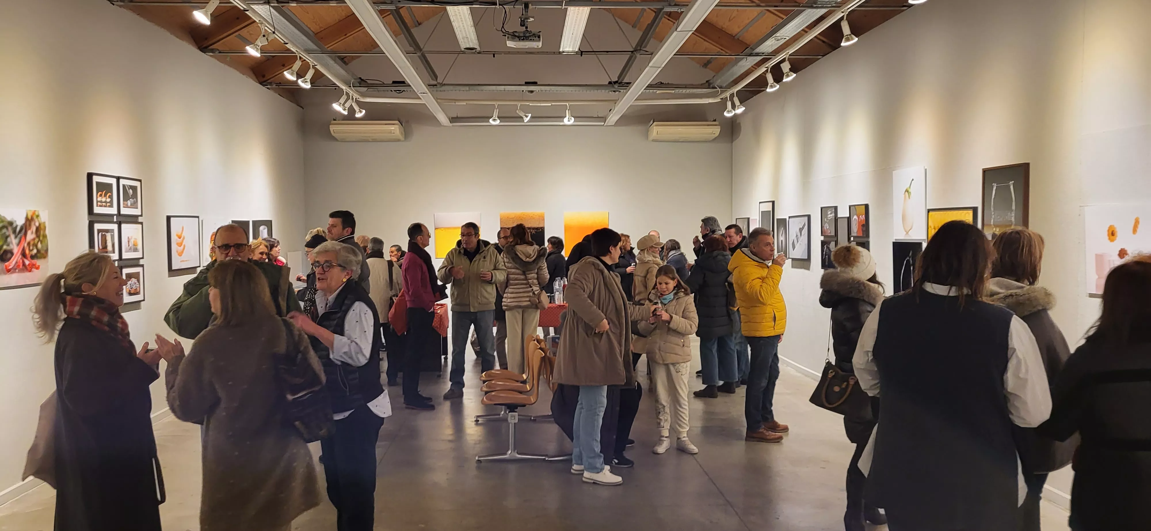 Inauguración de la exposición de Beatriz López en el Centro Cultural Manuel Benito Moliner de Huesca. Foto Mercedes Manterola
