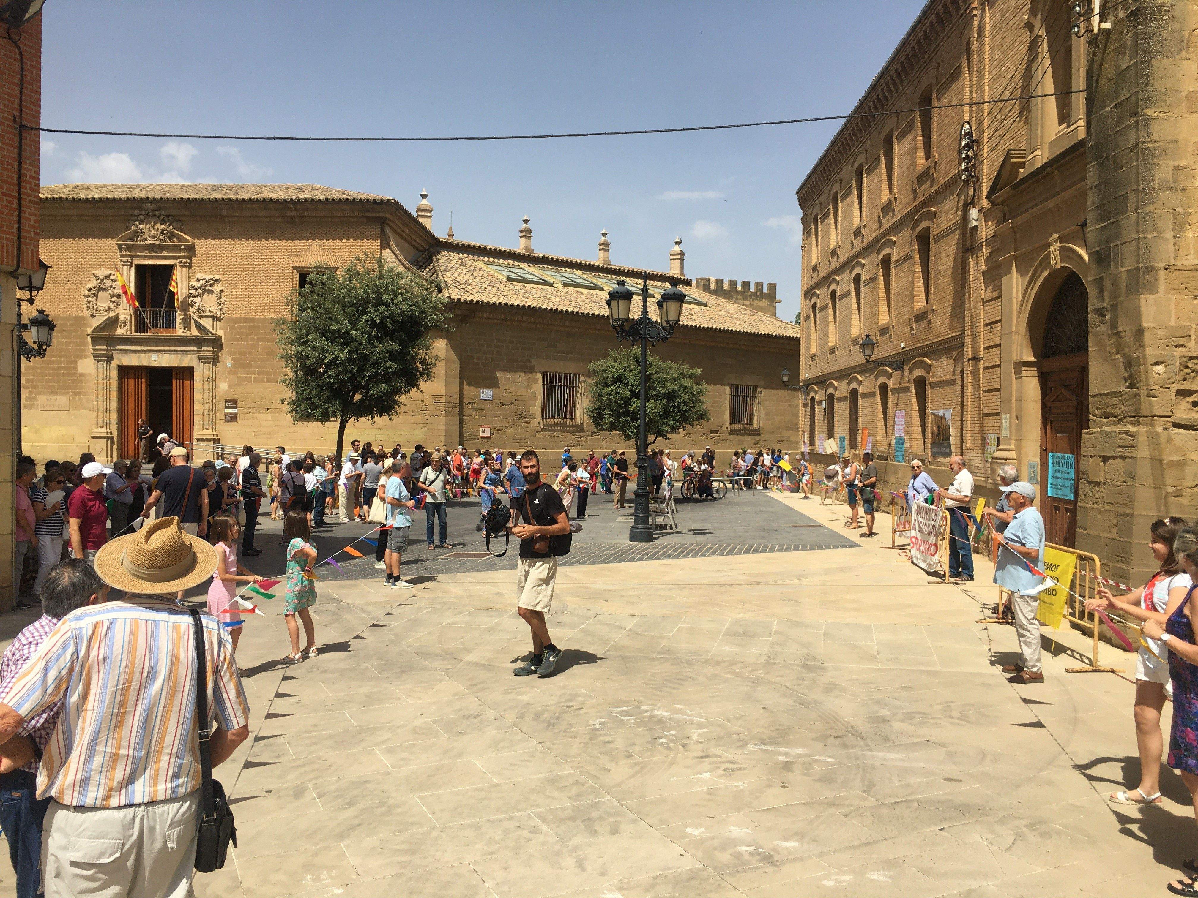 Abrazo al Seminario de Huesca. Mercedes Manterola Abrazo al Seminario de Huesca. Mercedes Manterola