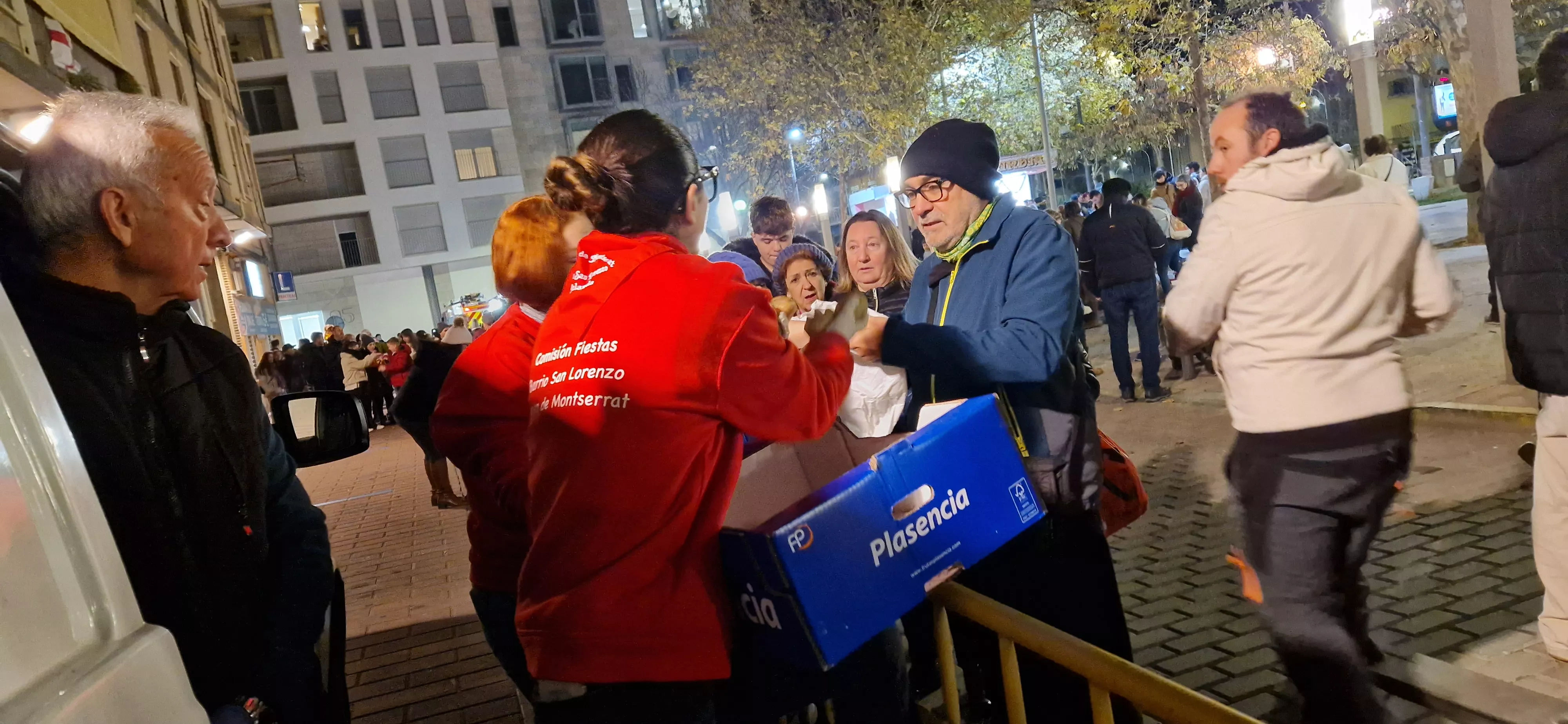 Hoguera de San Antón en el barrio de San Lorenzo 2024. Foto Myriam Martínez 