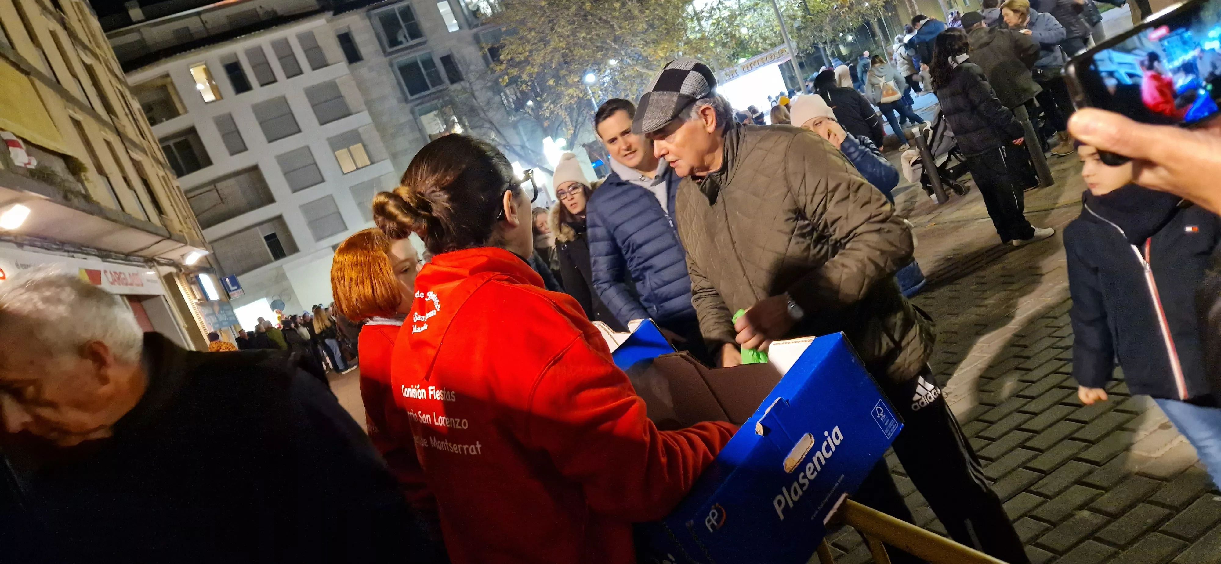 Hoguera de San Antón en el barrio de San Lorenzo 2024. Foto Myriam Martínez 