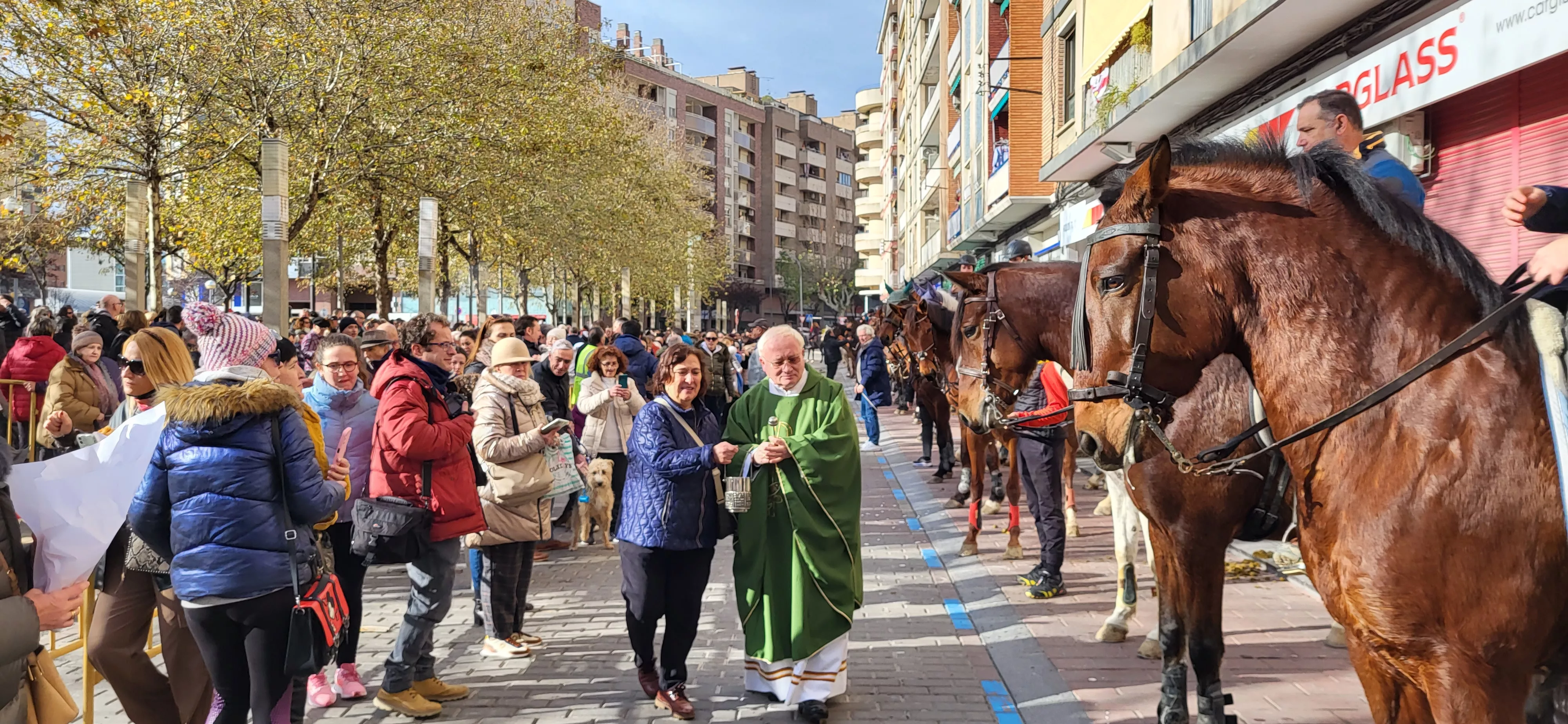 Tradicional bendición de animales por San Antón en Huesca. Foto: Mercedes Manterola