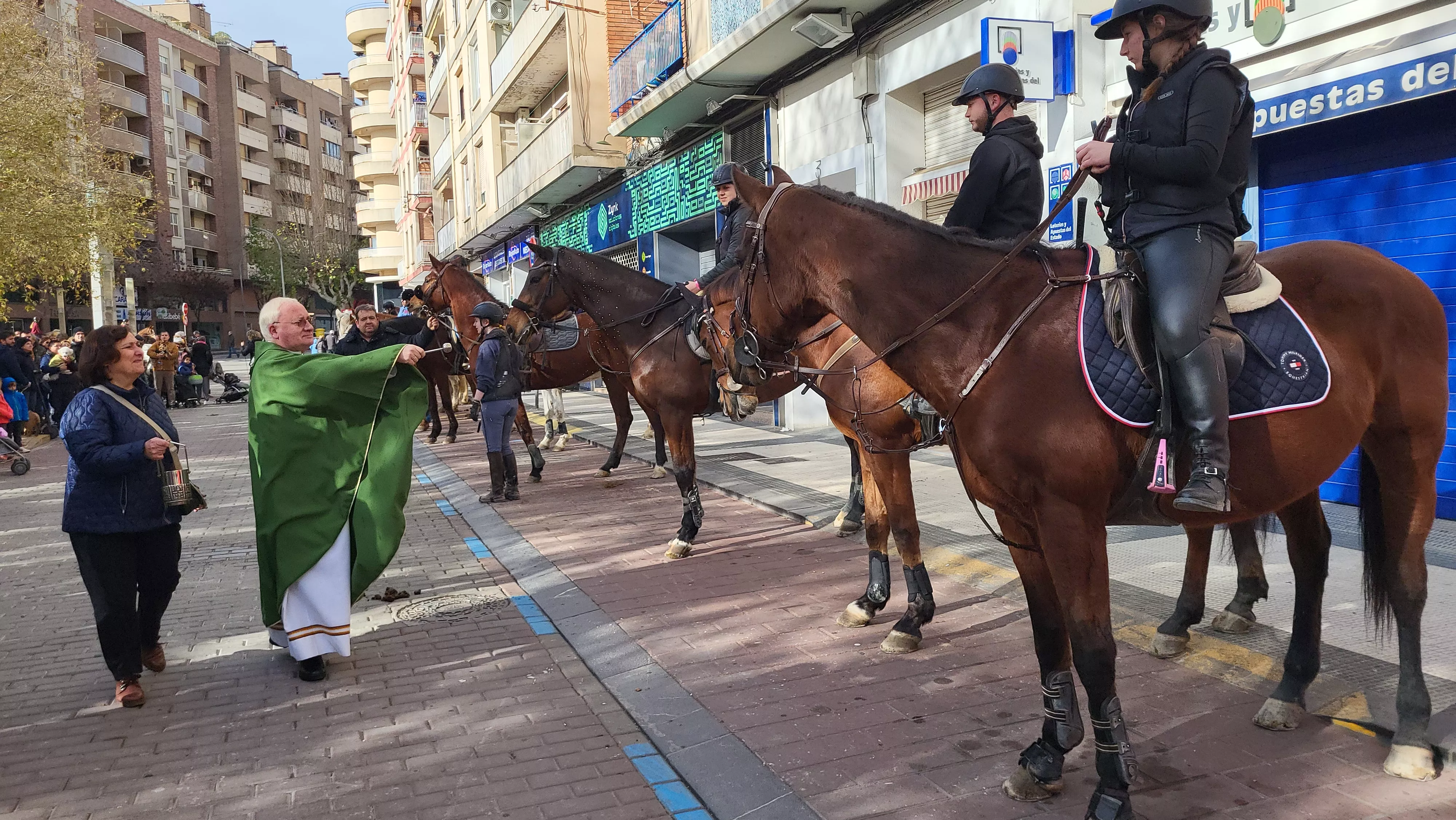 Tradicional bendición de animales por San Antón en Huesca. Foto: Mercedes Manterola