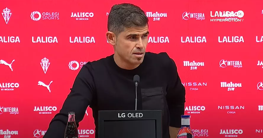 Antonio Hidalgo, entrenador del Huesca