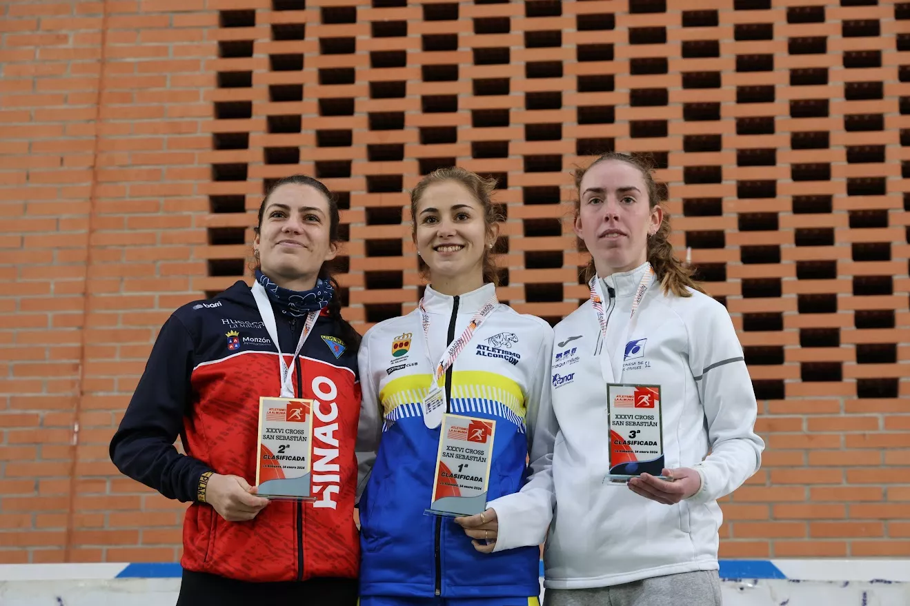 Podio Sub 23 femenino. Cross de La Almunia-Campeonato de Aragón. Foto: CA Olimpo