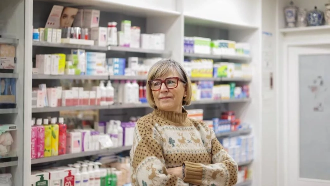 Alicia está recogiendo todo el cariño que ha dado ella a lo largo de sus muchos años laborales. Alicia está recogiendo todo el cariño que ha dado ella a lo largo de sus muchos años laborales.