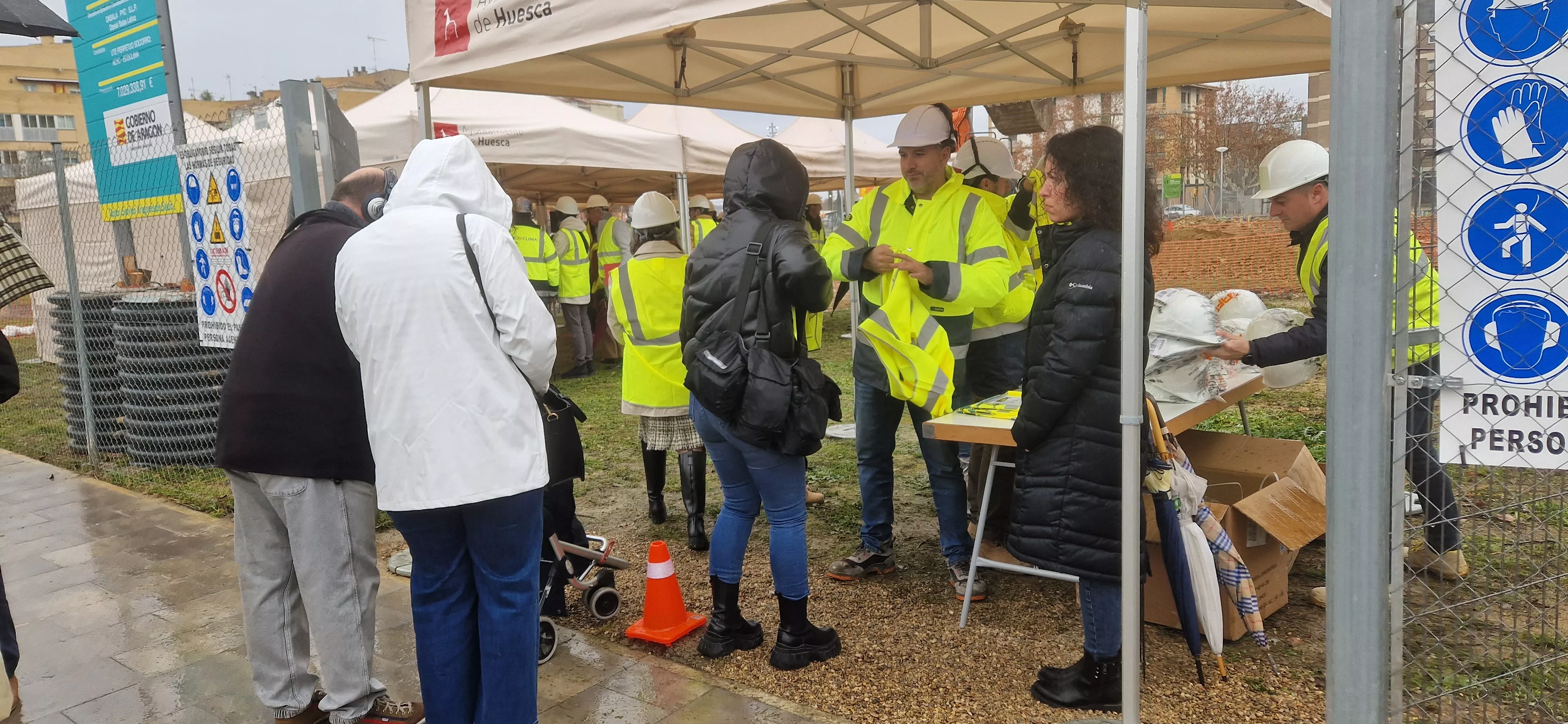 Primera piedra del nuevo Centro de Salud del Perpetuo Socorro de Huesca. Foto Myriam Martínez