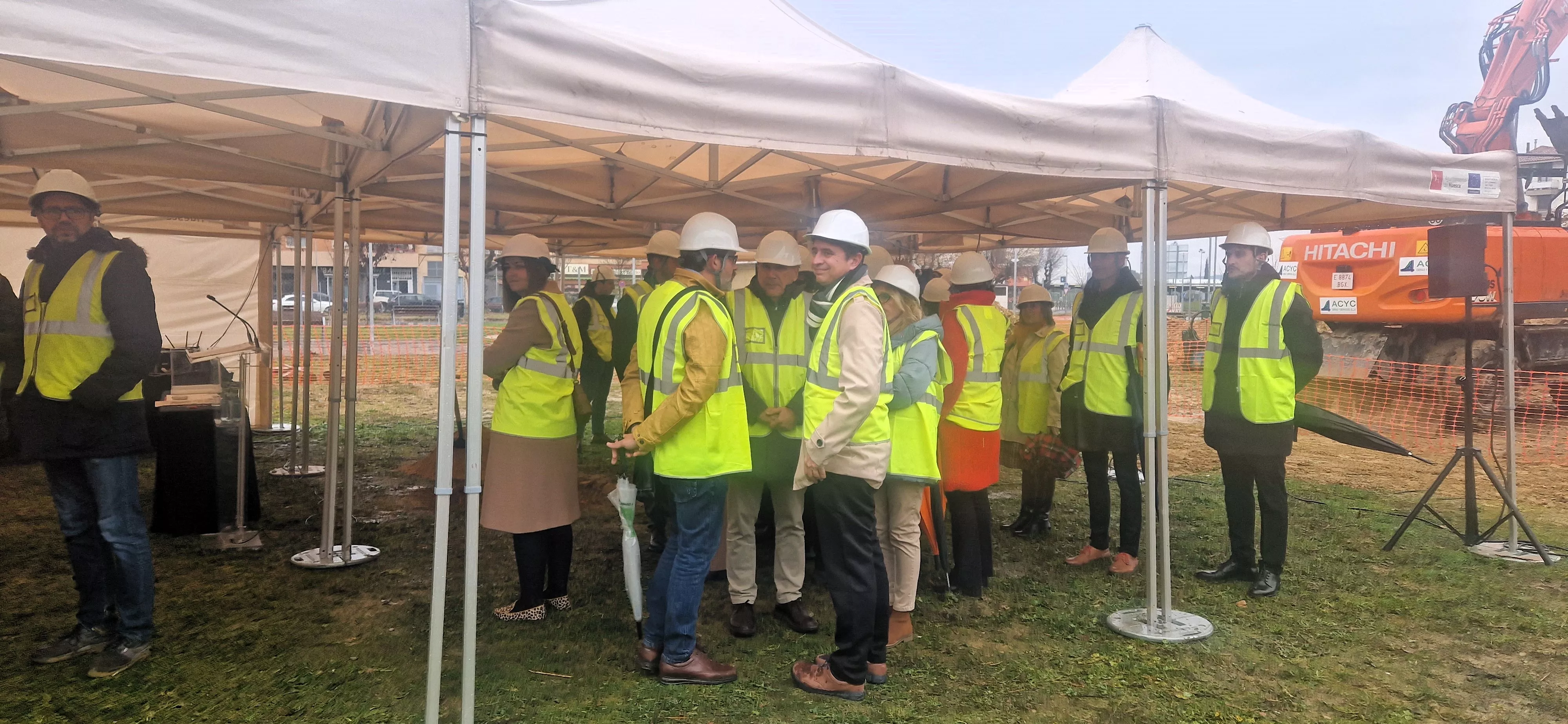 Primera piedra del nuevo Centro de Salud del Perpetuo Socorro de Huesca. Foto Myriam Martínez