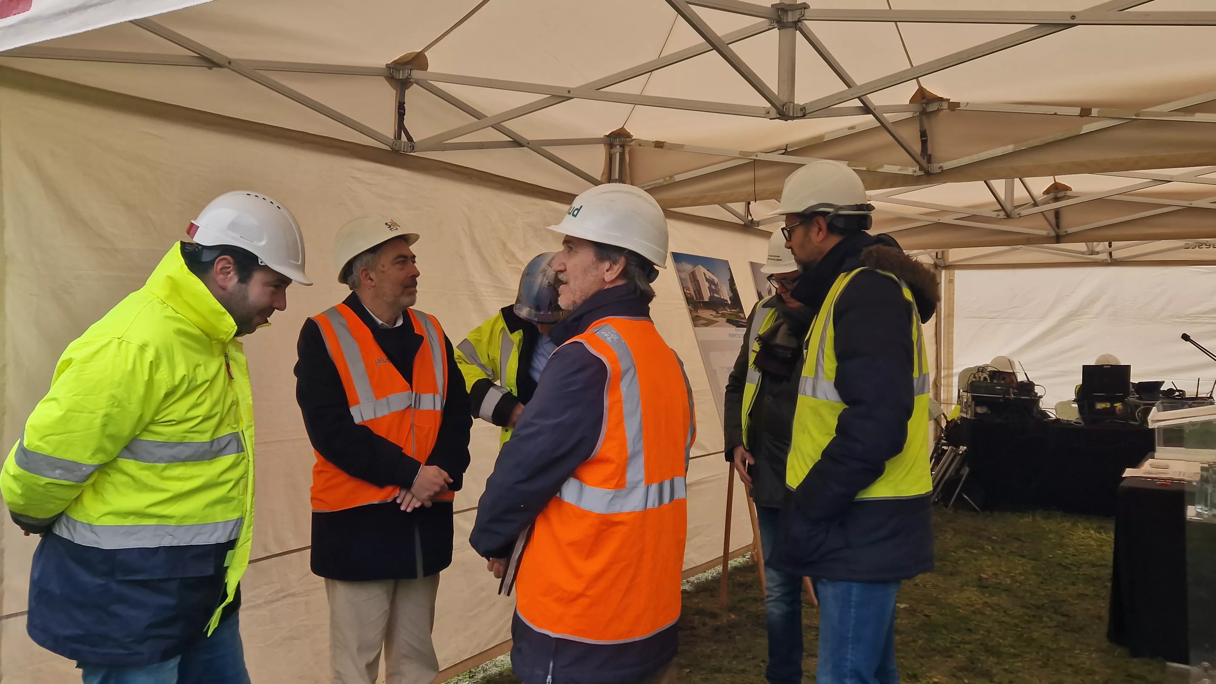 Primera piedra del nuevo Centro de Salud del Perpetuo Socorro de Huesca. Foto Myriam Martínez