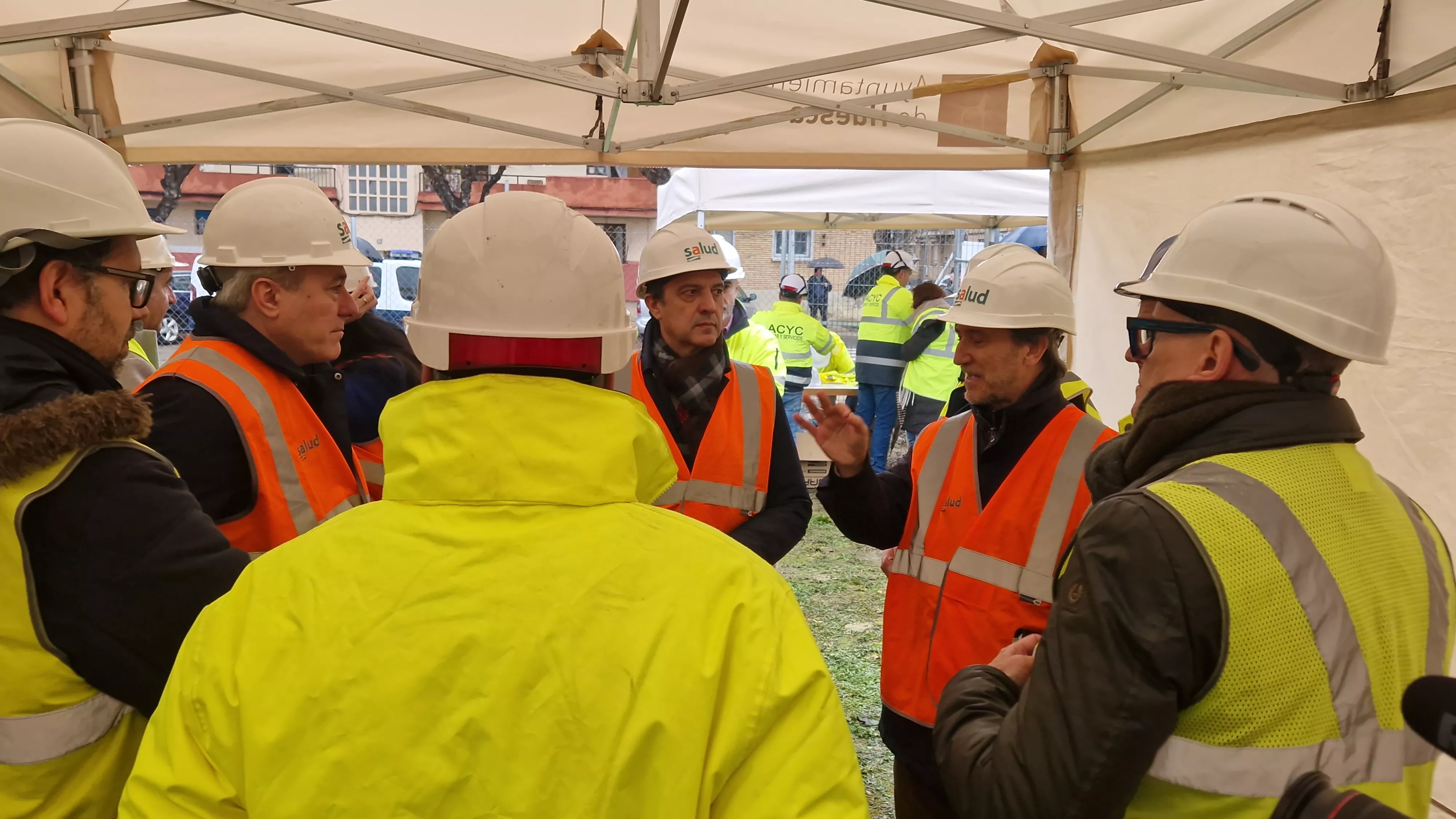 Primera piedra del nuevo Centro de Salud del Perpetuo Socorro de Huesca. Foto Myriam Martínez