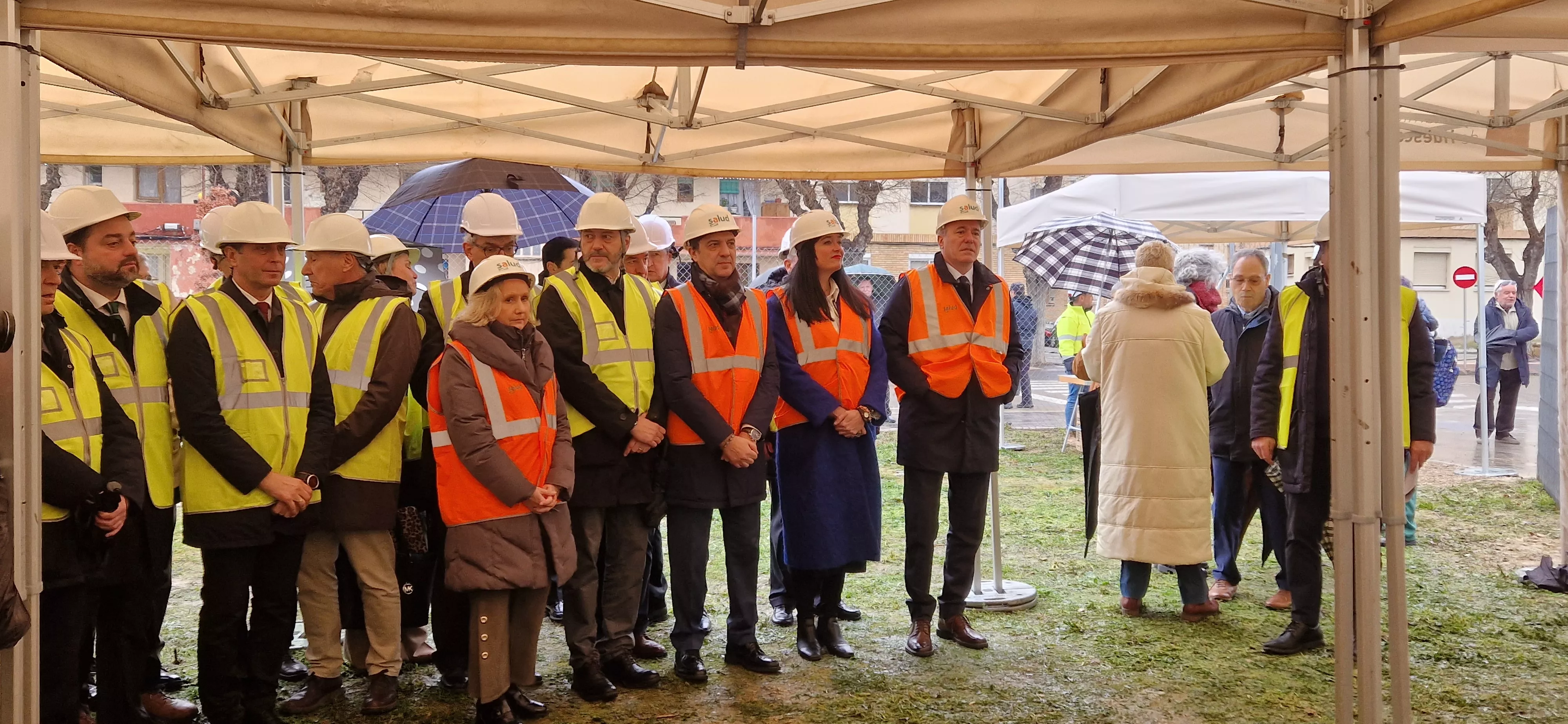 Primera piedra del nuevo Centro de Salud del Perpetuo Socorro de Huesca. Foto Myriam Martínez