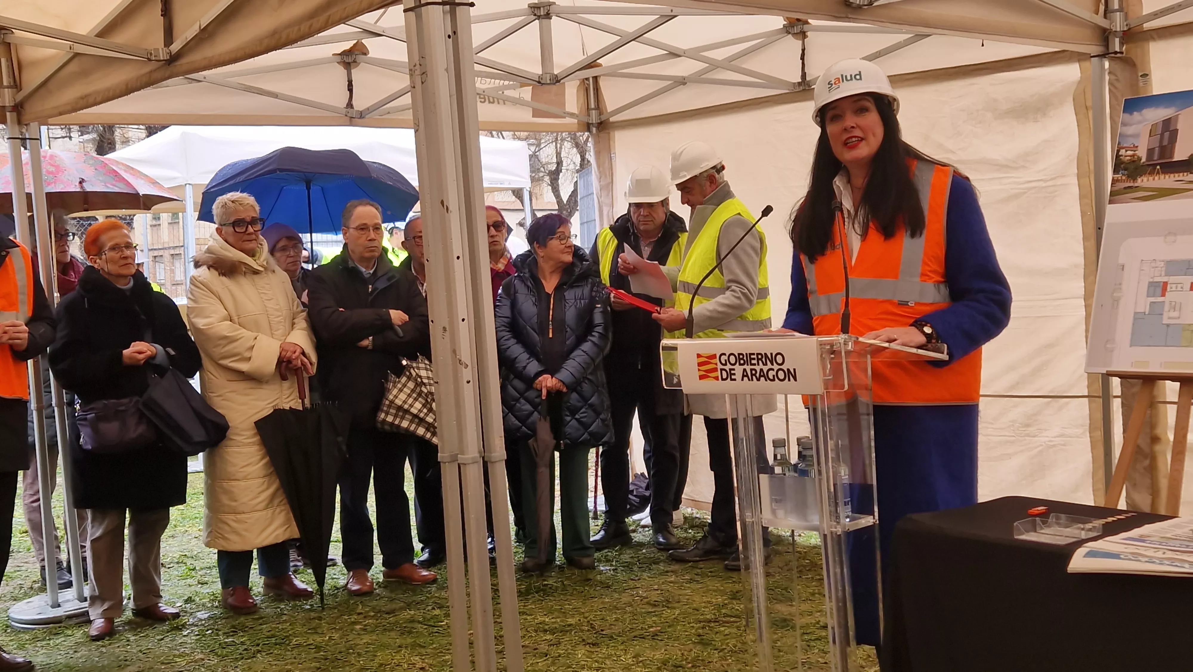 Primera piedra del nuevo Centro de Salud del Perpetuo Socorro de Huesca. Foto Myriam Martínez