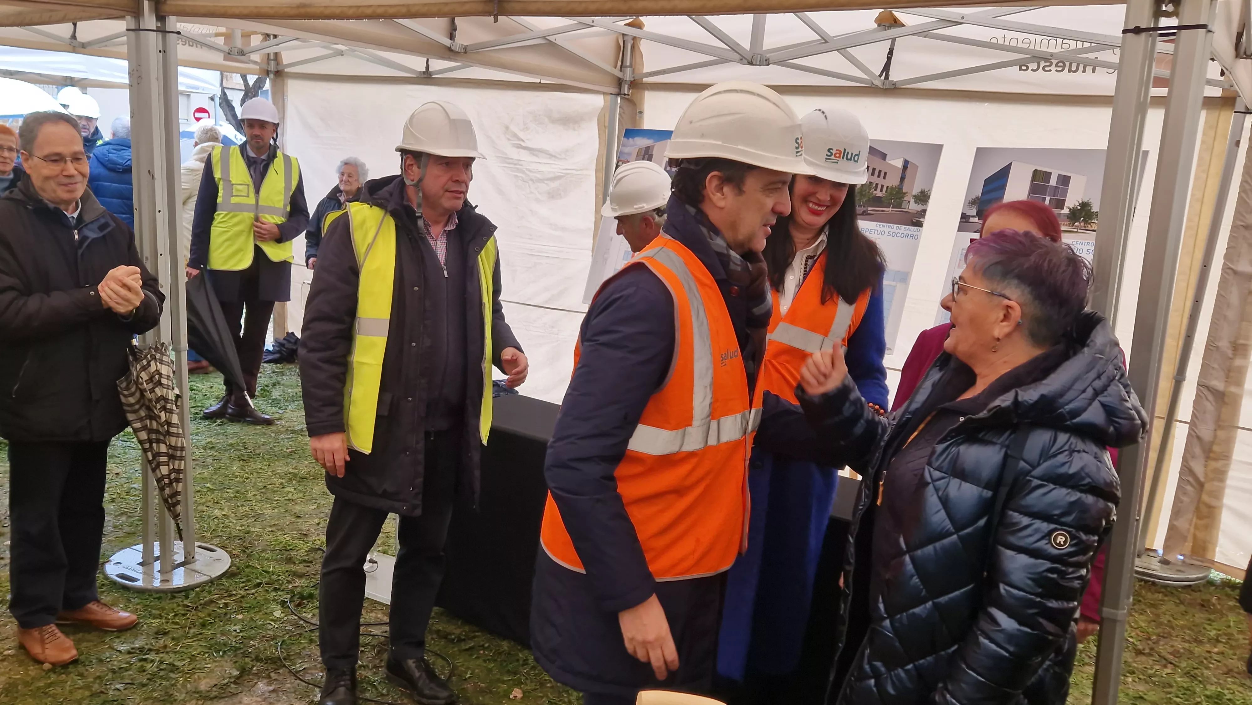 Primera piedra del nuevo Centro de Salud del Perpetuo Socorro de Huesca. Foto Myriam Martínez