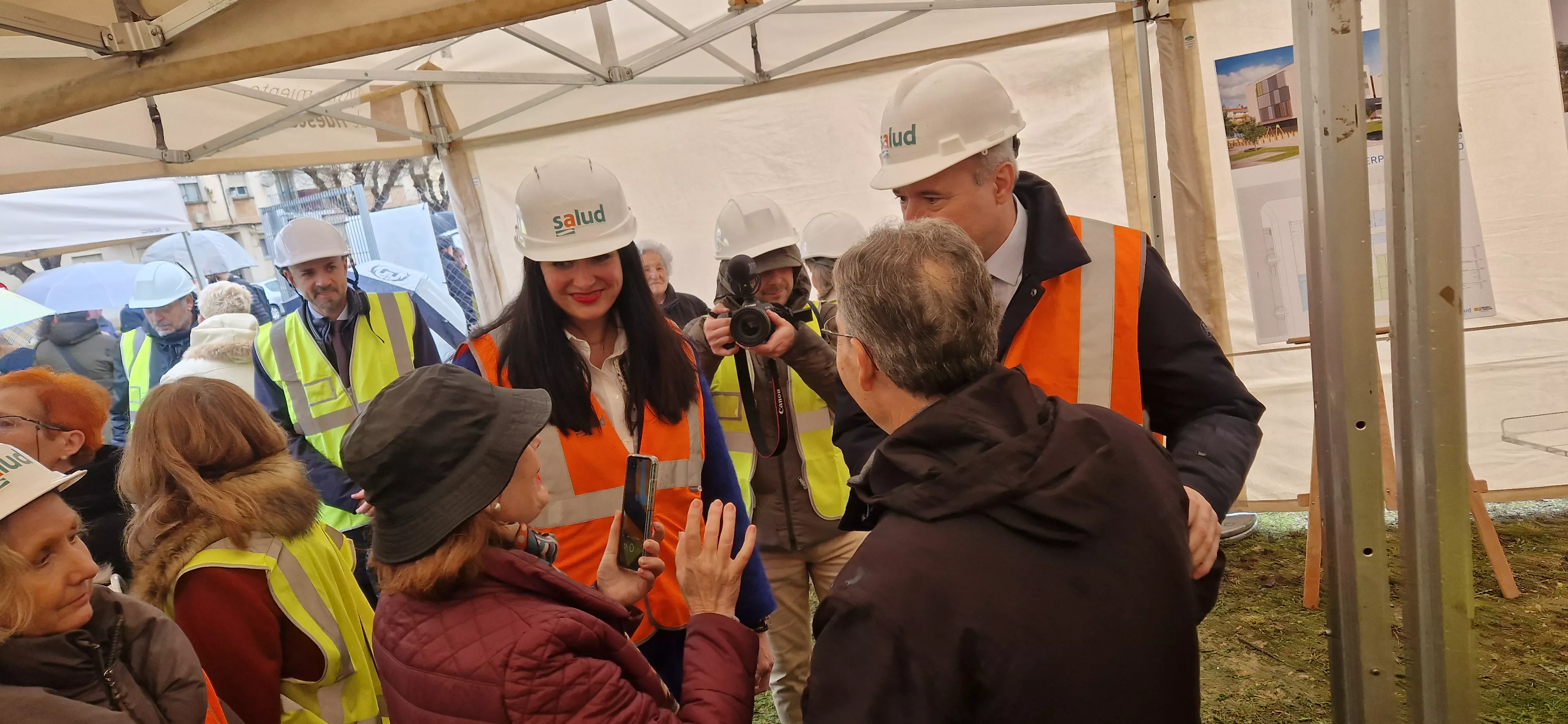 Primera piedra del nuevo Centro de Salud del Perpetuo Socorro de Huesca. Foto Myriam Martínez