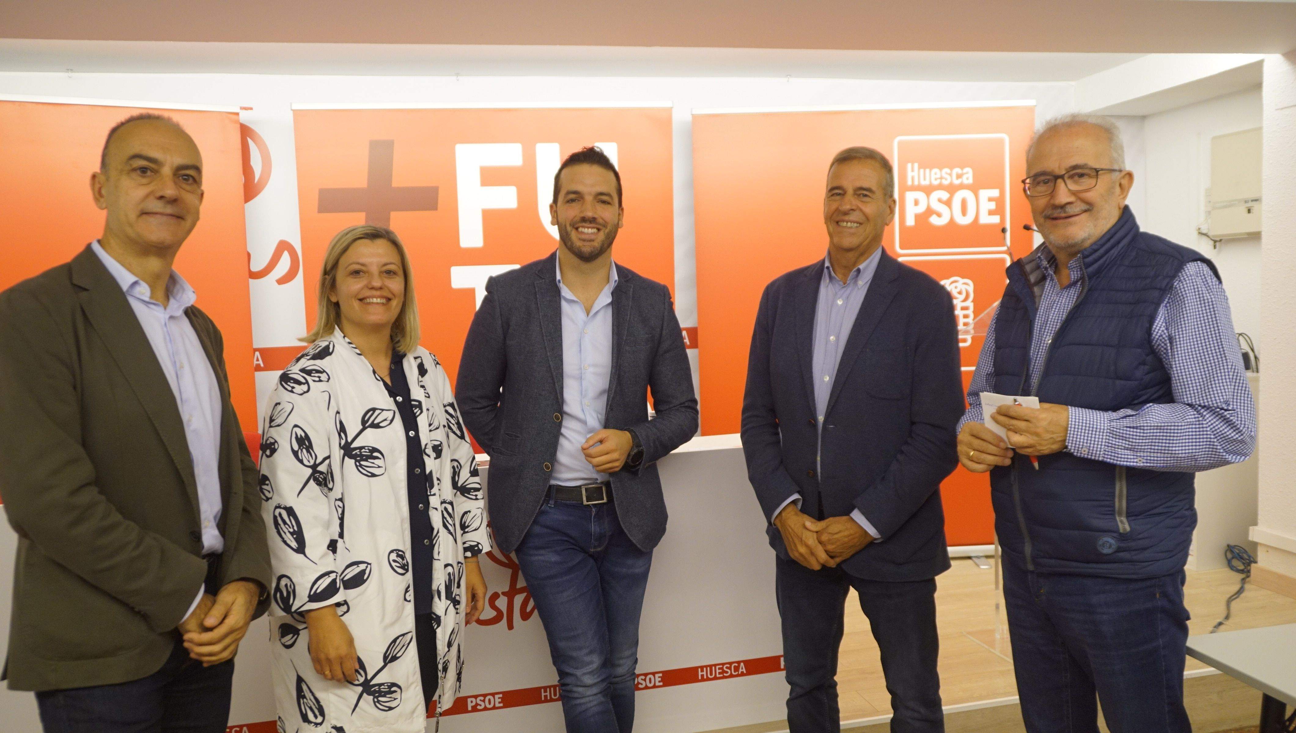 Los diputados Alfredo Sancho y Begoña Nasarre y los senadores Gonzalo Palacín, Antonio Cosculluela y Rubén Villacampa