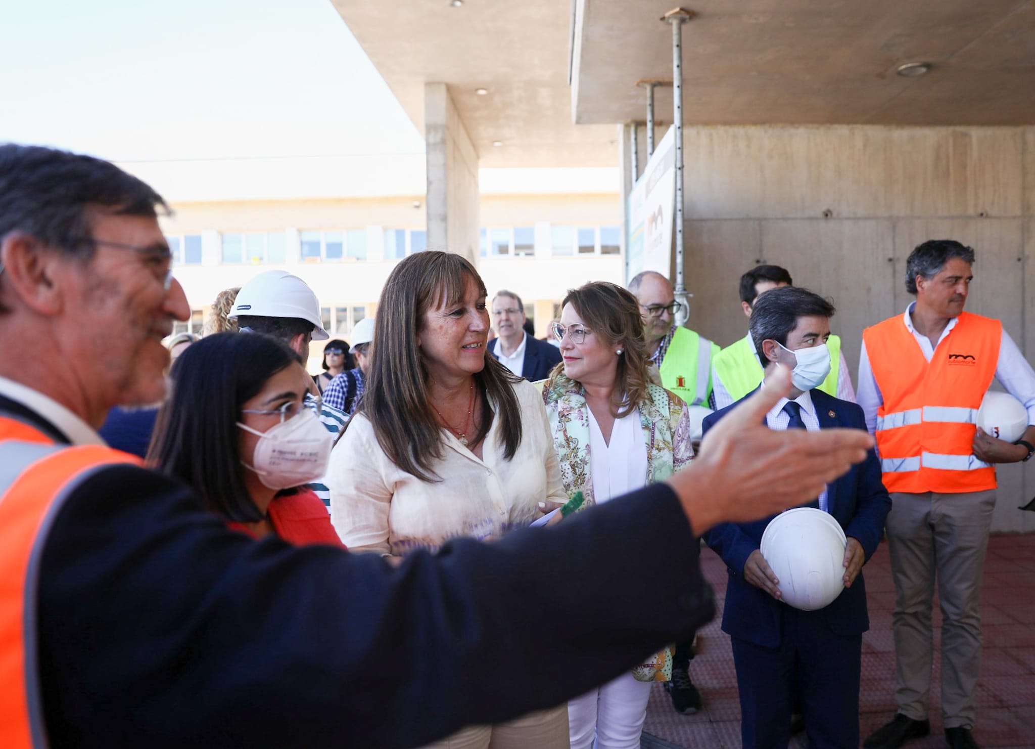 Carolina Darias visita el Hospital San Jorge de Huesca (6)