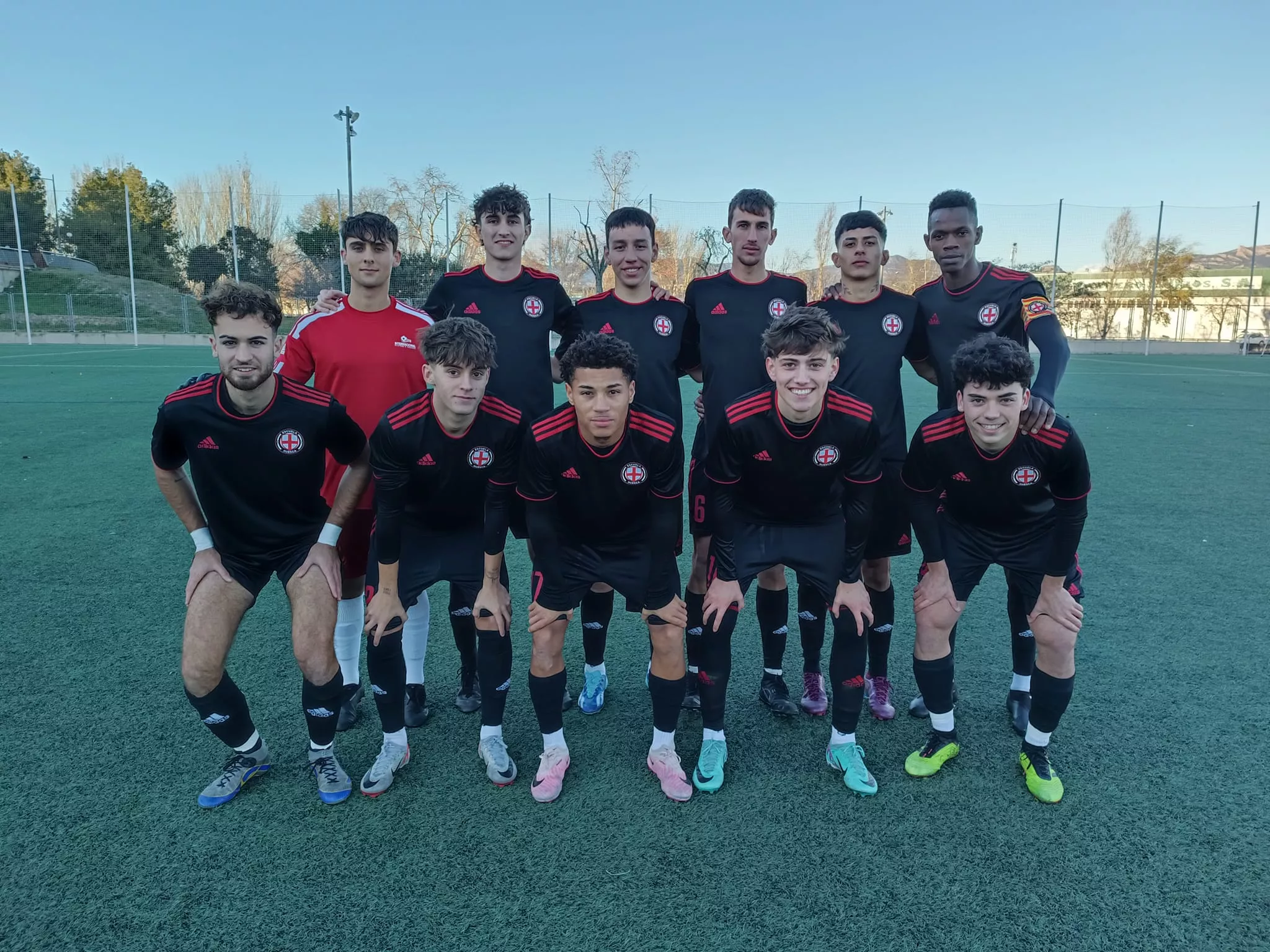 Once del Internacional de Huesca en un partido de esta temporada, que se medirá al Robres este domingo en la Universidad.