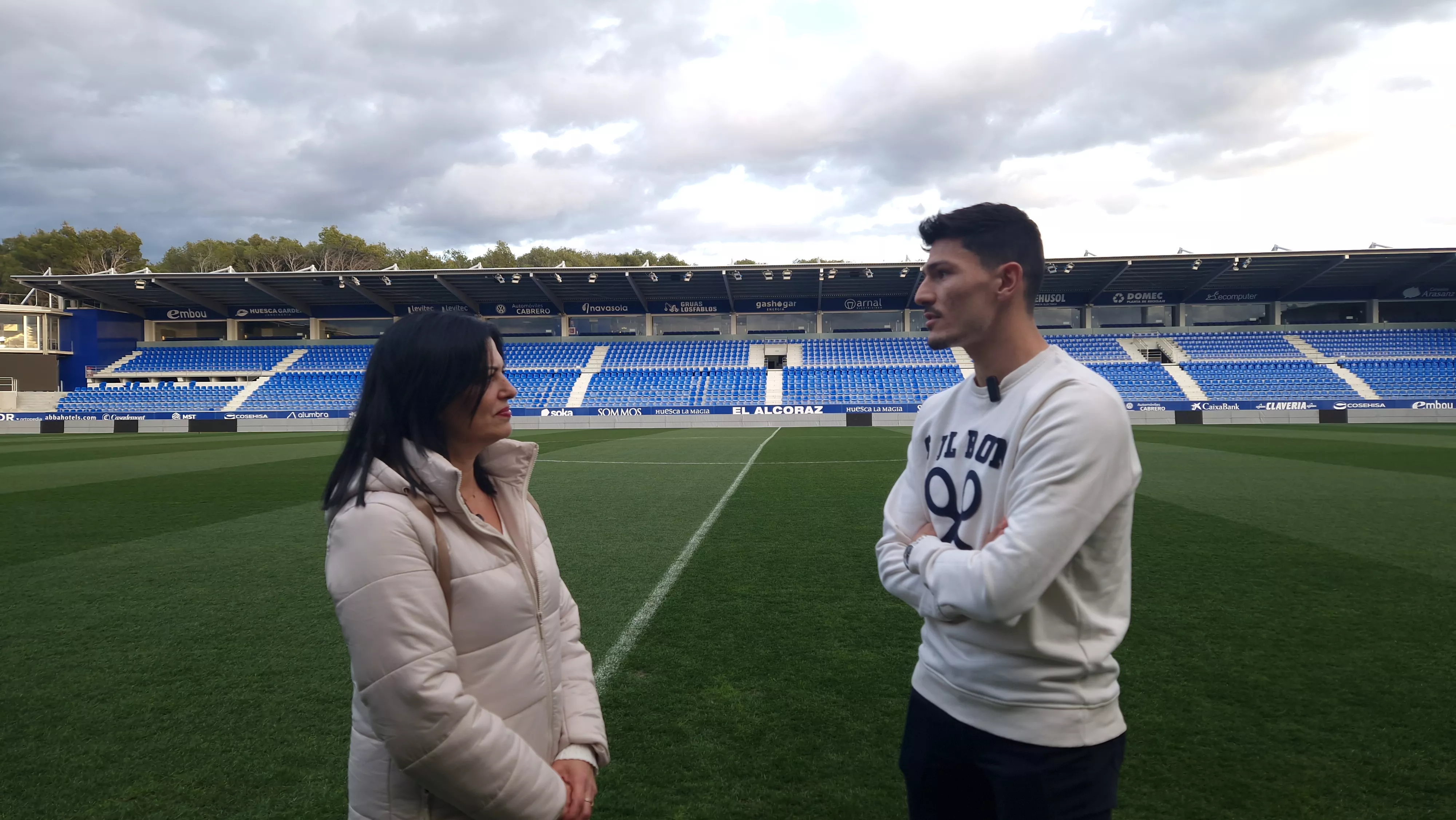 Pili Romero y Miguel Loureiro. Inicio de la campaña "¡Huesca: sí se puede!". Foto Myriam Martínez