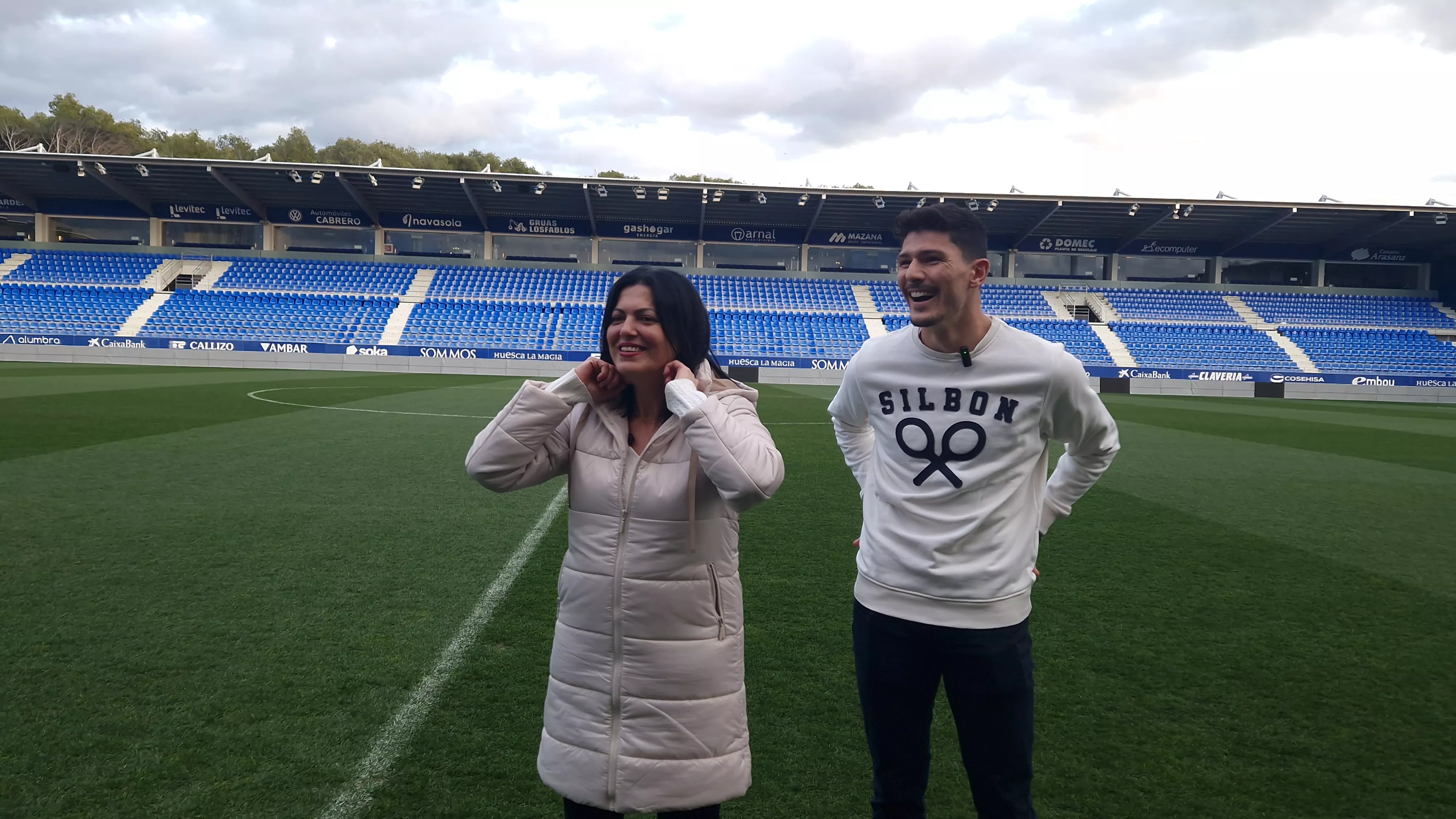 Pili Romero y Miguel Loureiro. Inicio de la campaña "¡Huesca: sí se puede!". Foto Myriam Martínez