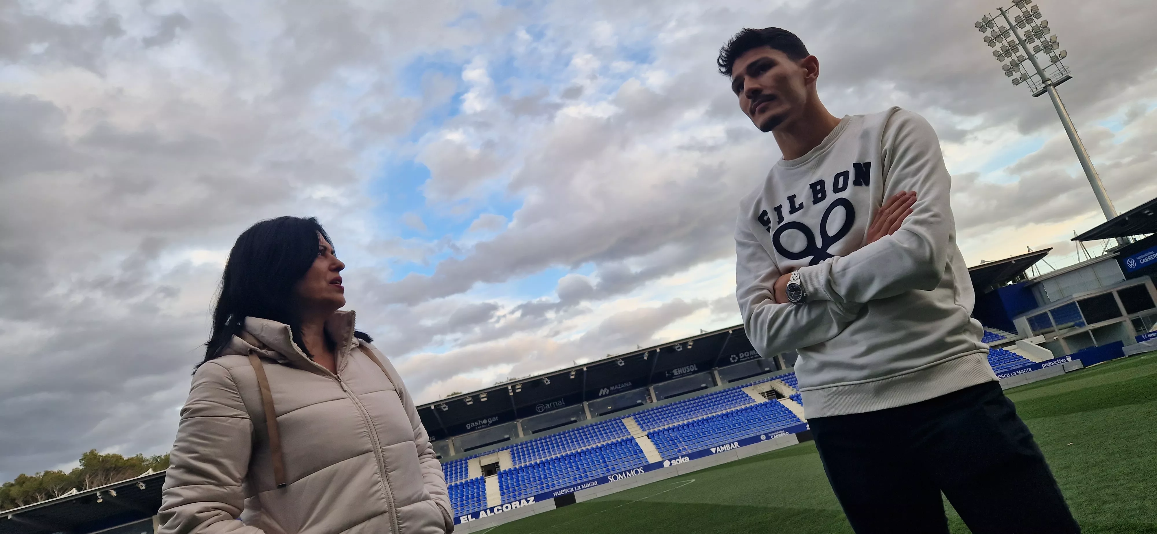 Pili Romero y Miguel Loureiro. Inicio de la campaña "¡Huesca: sí se puede!". Foto Myriam Martínez