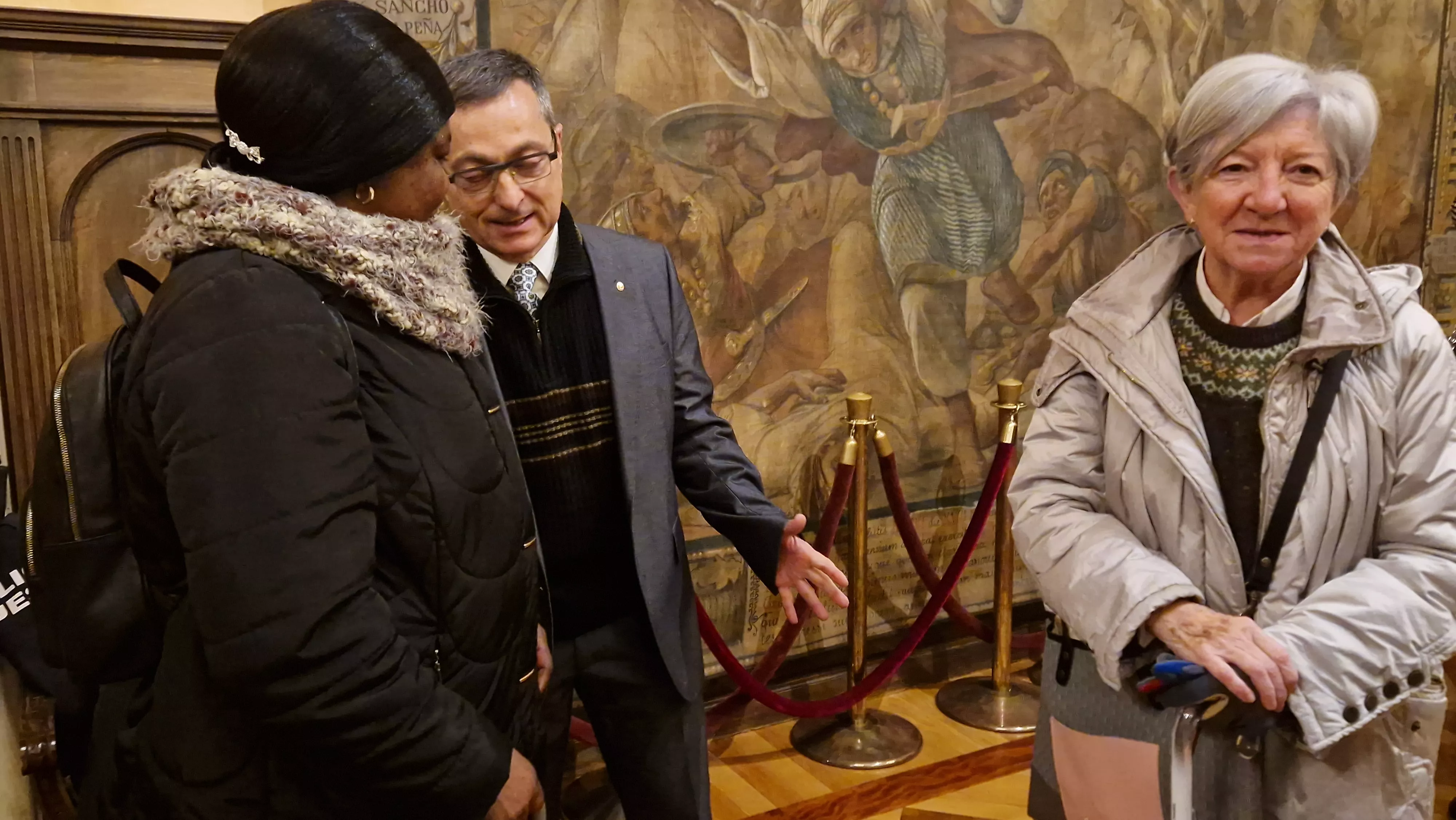 Entrega de 158 pares de "gafas solidarias" a Ilumináfrica y Alouda. Foto Myriam Martínez