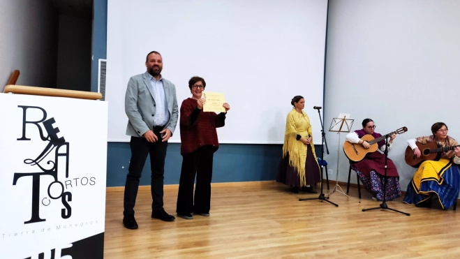 Imagen de la entrega de premios. Imagen de la entrega de premios.