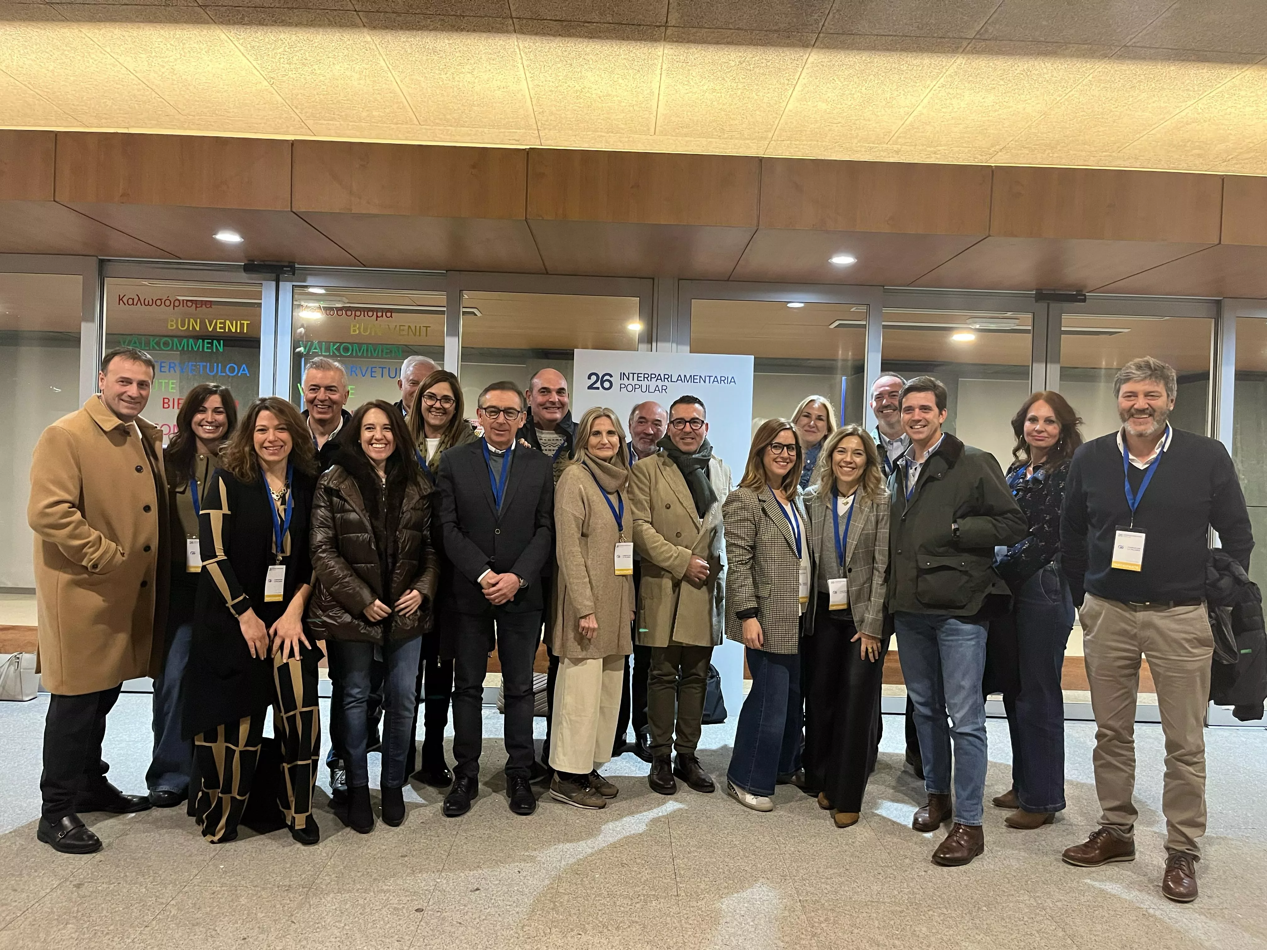 Aragoneses en la Interparlamentaria del PP en Ourense con Ana Alós en el centro