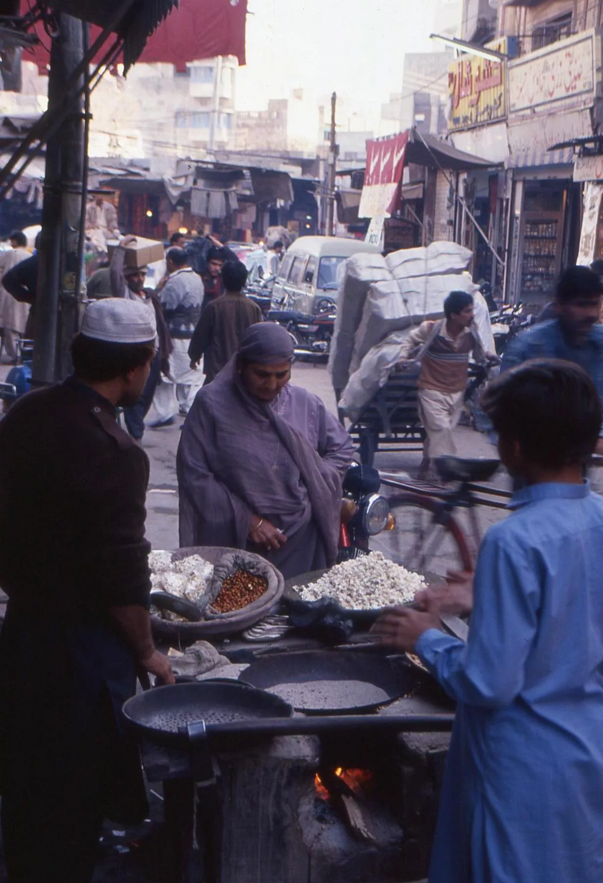Marco Pascual en Pakistán