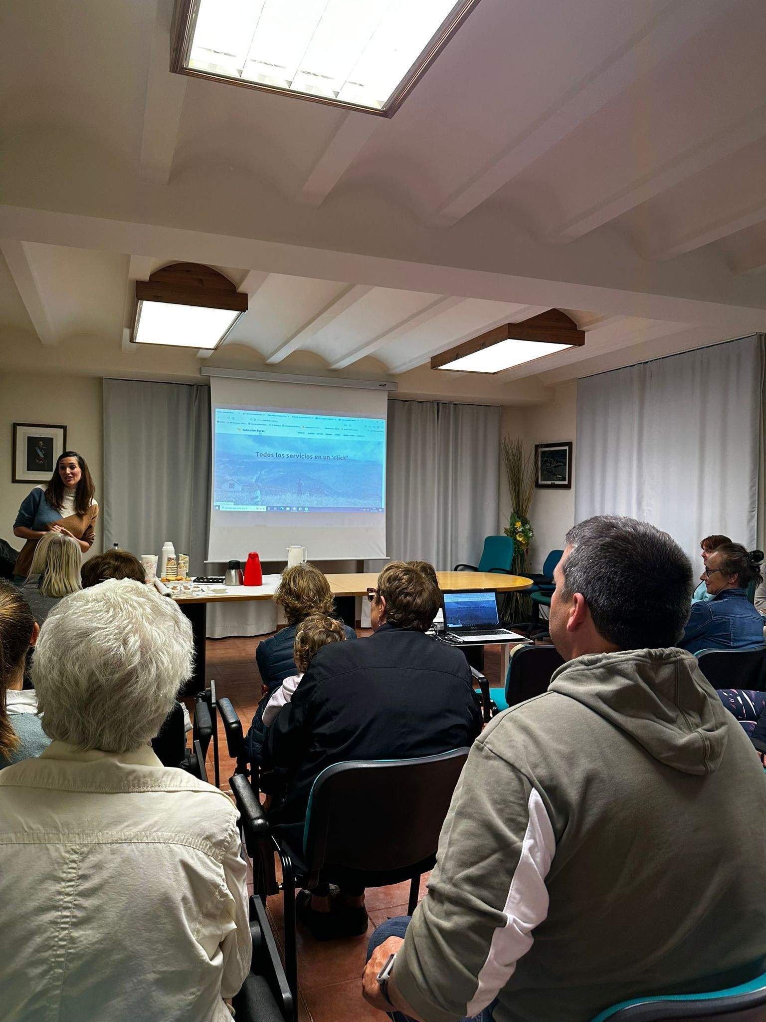 Asociación Patalera. Nace Sobrarbe Rural, una plataforma web que acerca los servicios de la comarca a sus vecinos en un “click”