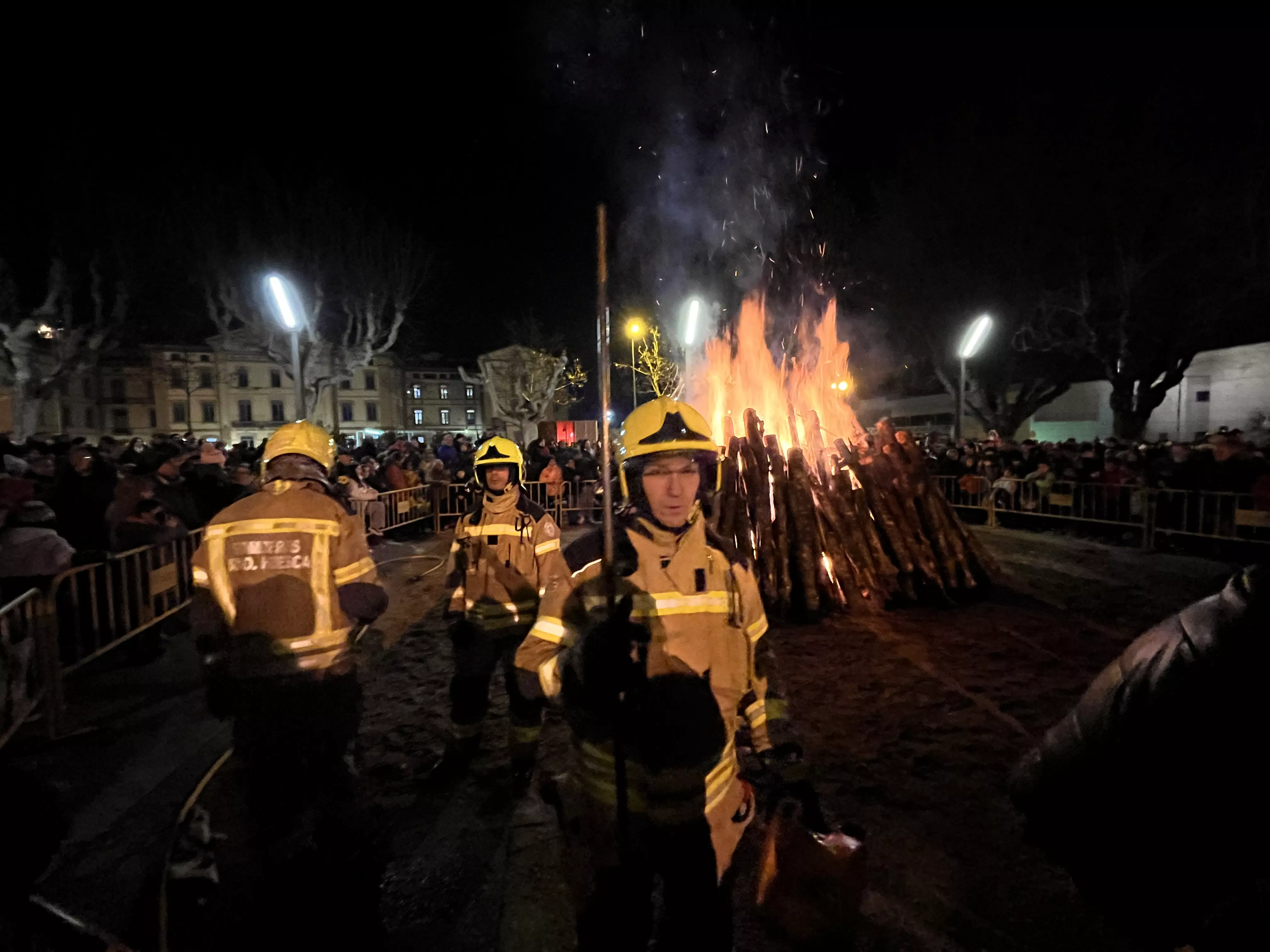 Hoguera de San Vicente en Huesca. Foto Mercedes Manterola