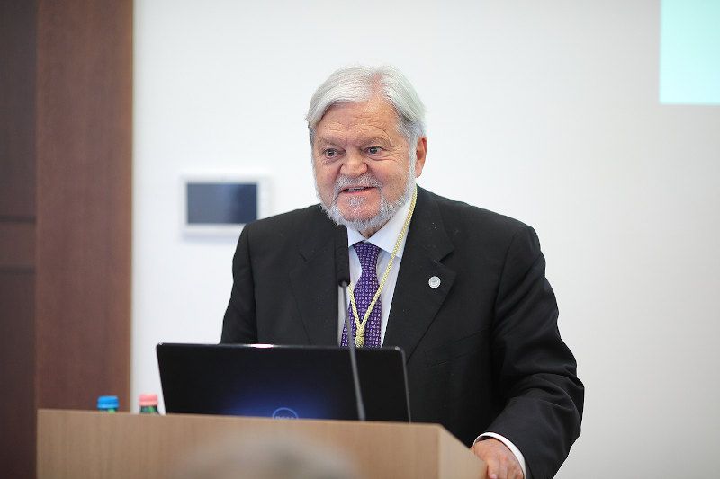 El doctor Joaquín Callabed.